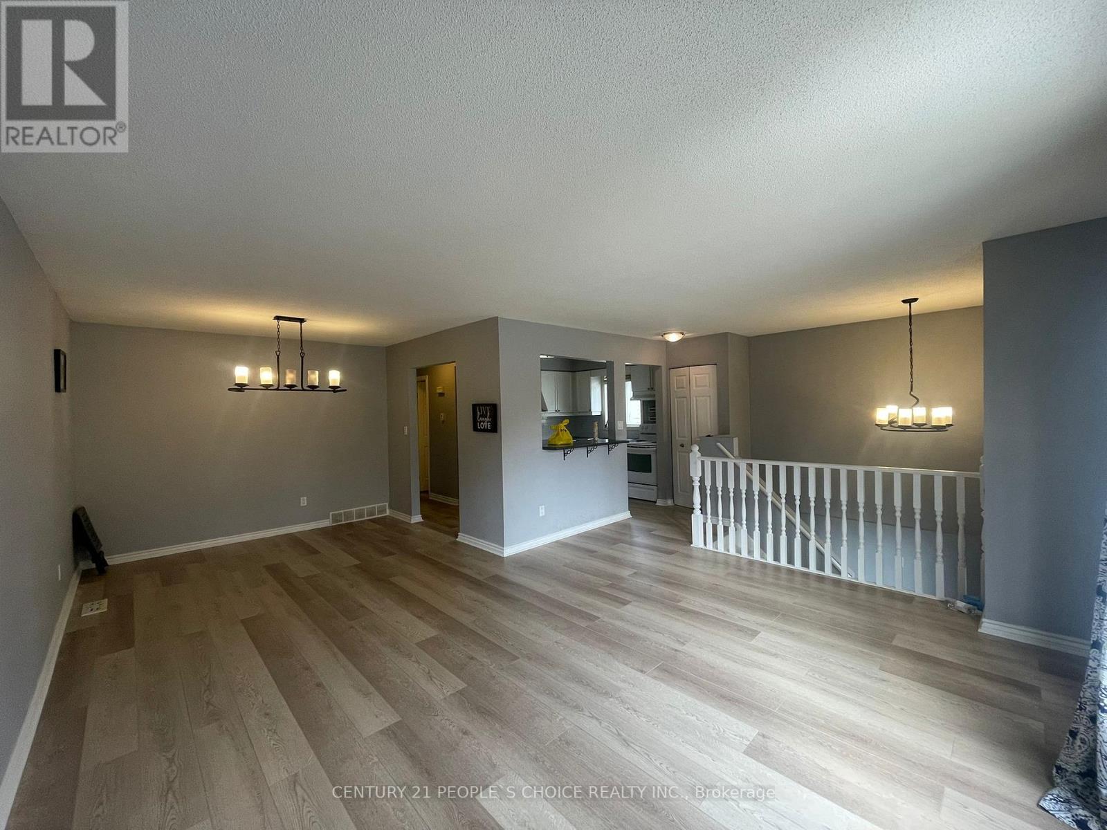 917 Lawson Road, London North, Ontario  N6G 4X4 - Photo 5 - X12481494