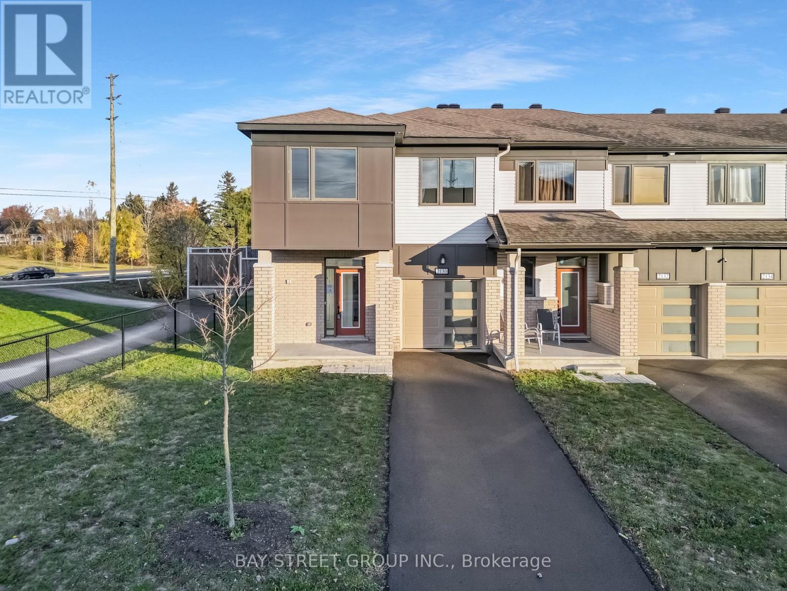 2130 WINSOME TERRACE, Ottawa, Ontario