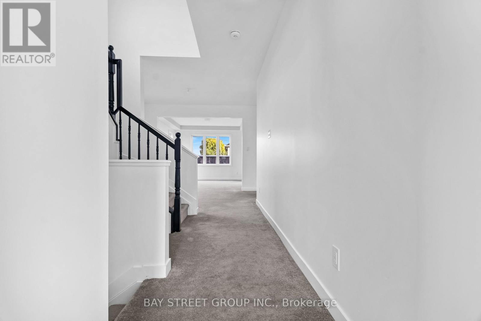 2130 Winsome Terrace, Ottawa, Ontario  K5A 5N1 - Photo 6 - X12481518