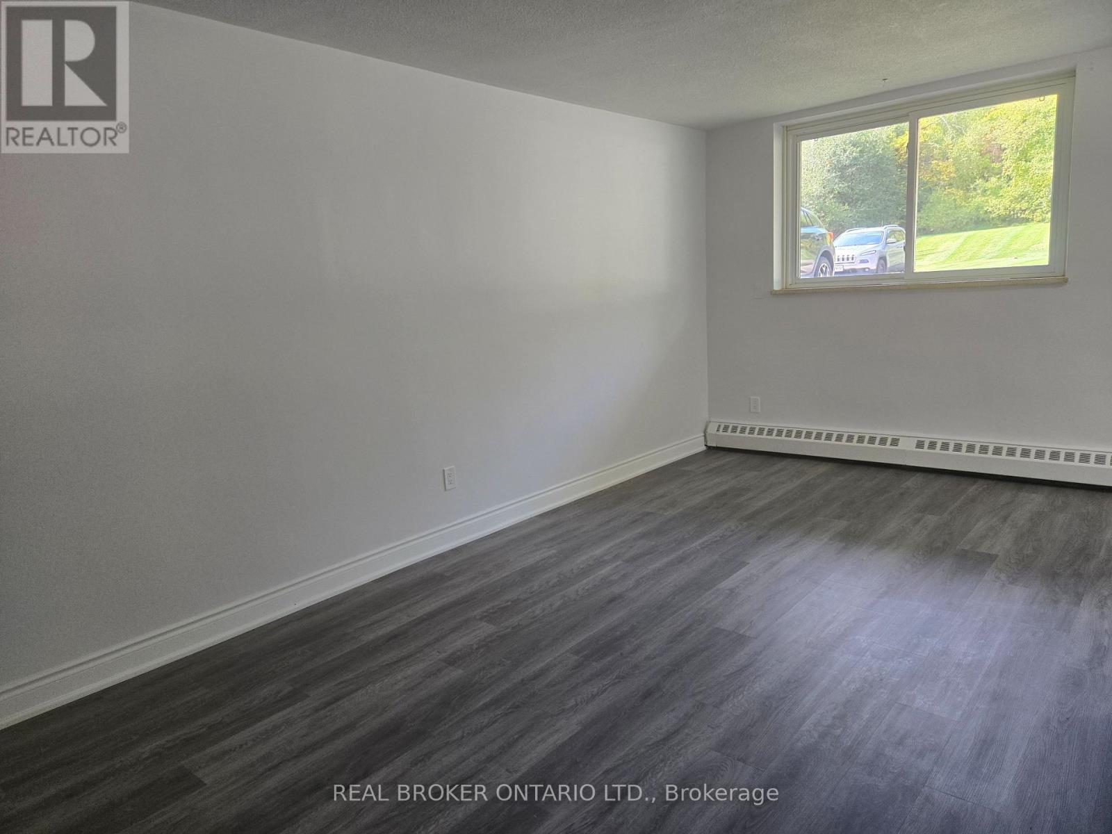 Apt # 102 - 11 Wellington Rd 124, Erin, Ontario  N0B 1T0 - Photo 11 - X12481519