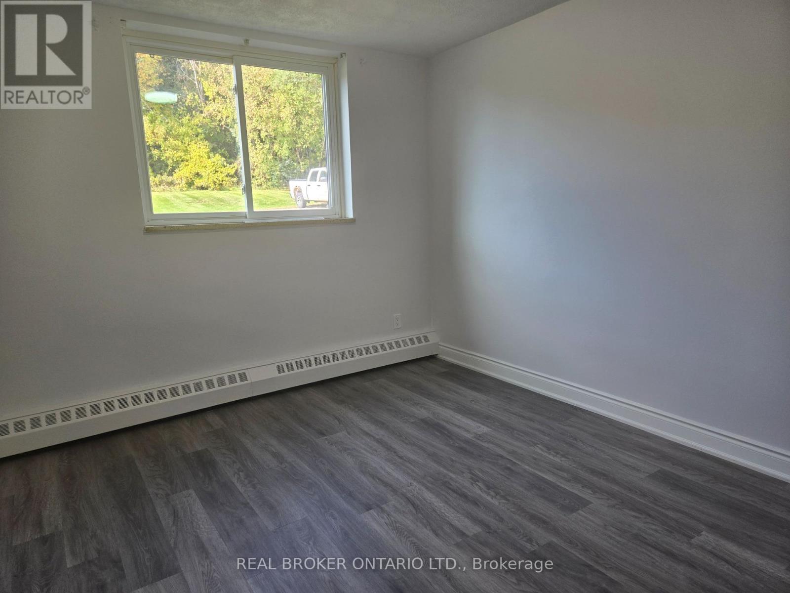 Apt # 102 - 11 Wellington Rd 124, Erin, Ontario  N0B 1T0 - Photo 12 - X12481519