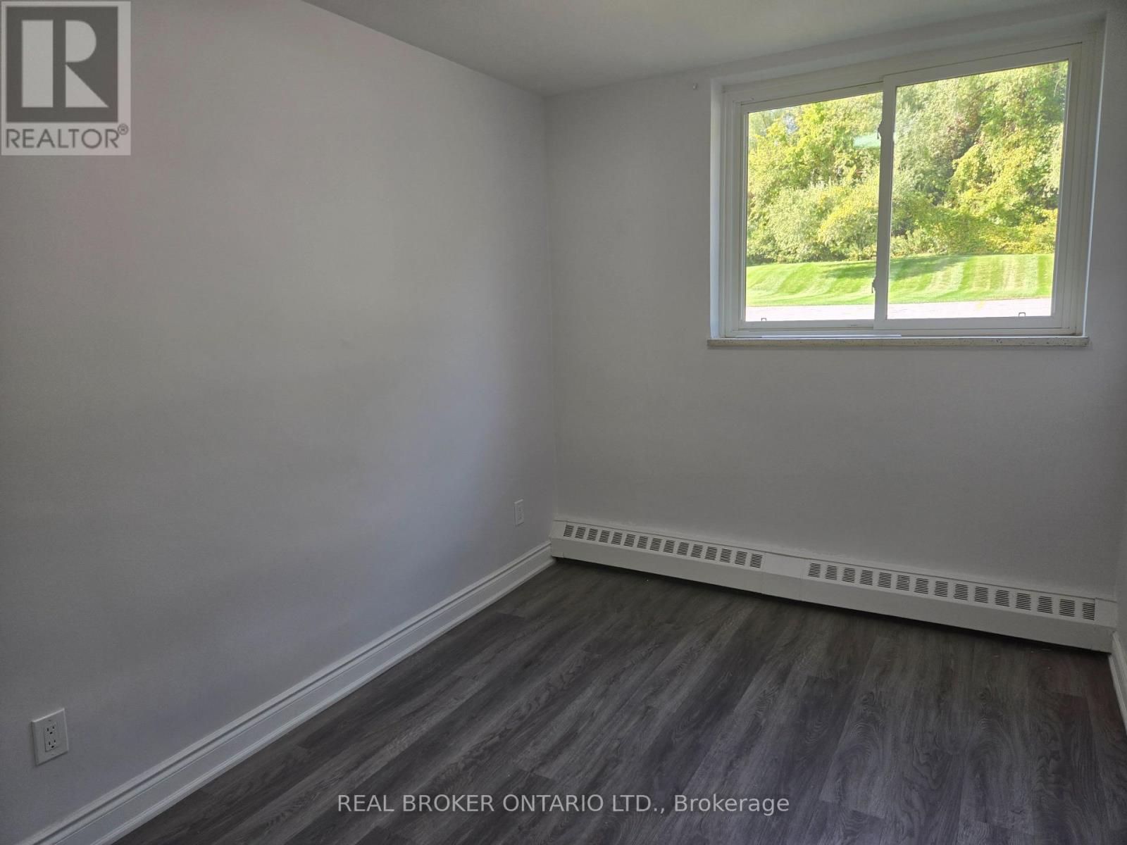 Apt # 102 - 11 Wellington Rd 124, Erin, Ontario  N0B 1T0 - Photo 14 - X12481519