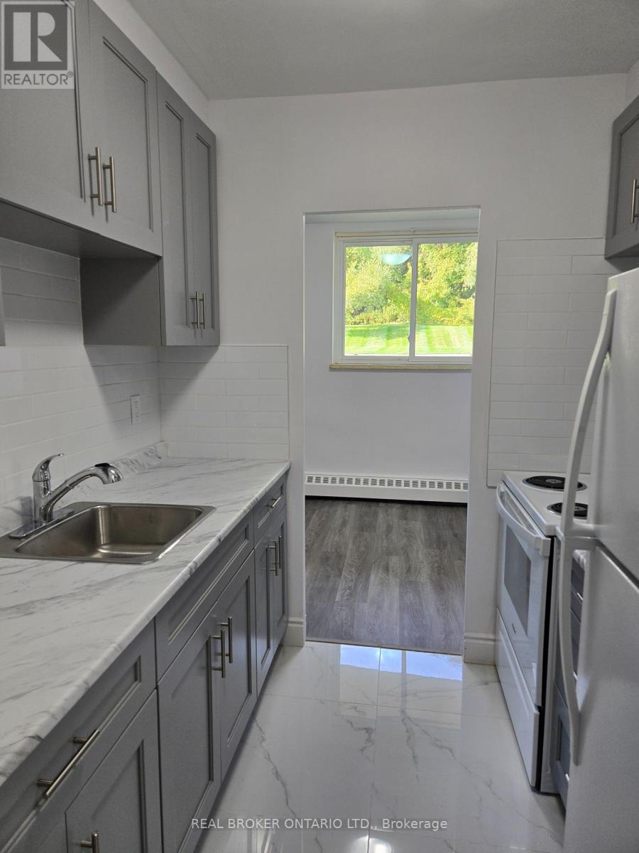 Apt # 102 - 11 Wellington Rd 124, Erin, Ontario  N0B 1T0 - Photo 9 - X12481519