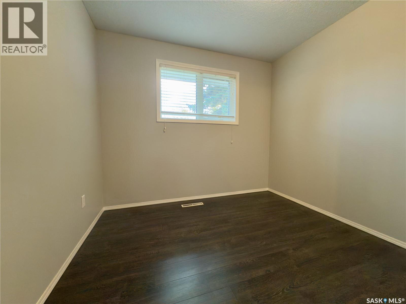 1428 6th Street E, Prince Albert, Saskatchewan  S6V 0R3 - Photo 9 - SK021351