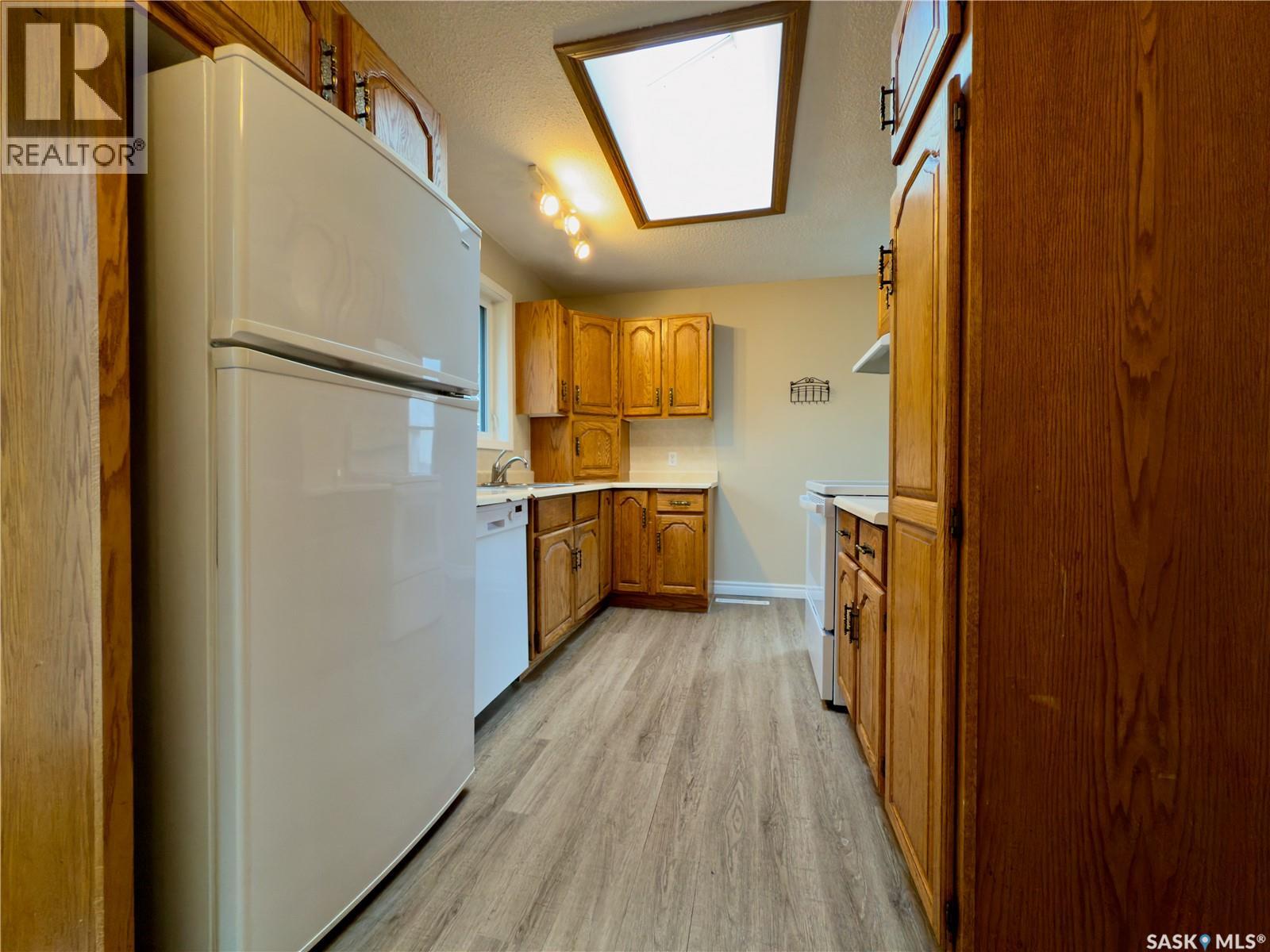 1428 6th Street E, Prince Albert, Saskatchewan  S6V 0R3 - Photo 4 - SK021351