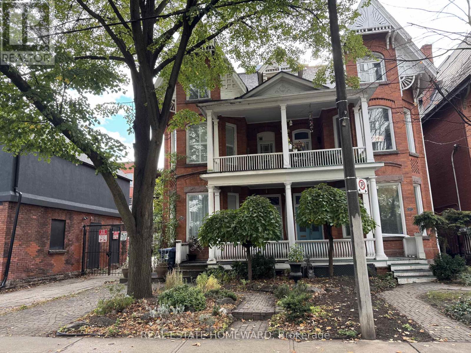 109 Gloucester Street, Toronto, Ontario  M4Y 1M2 - Photo 2 - C12481572