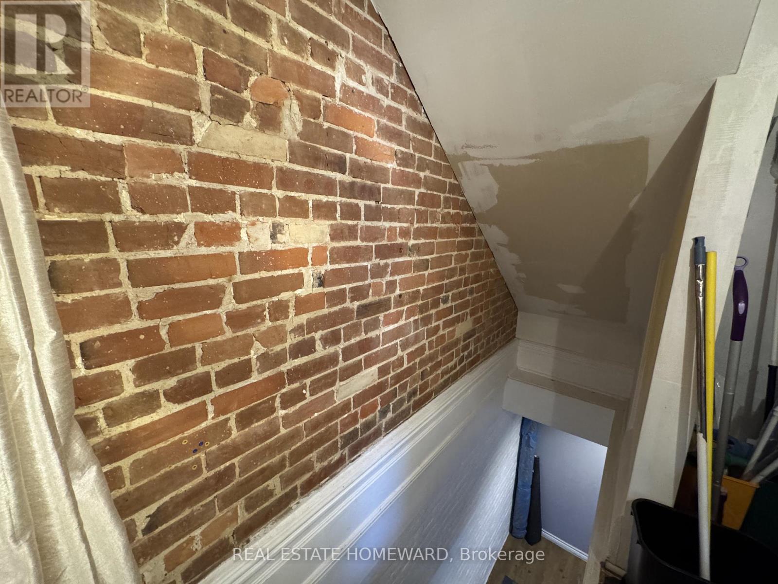 109 Gloucester Street, Toronto, Ontario  M4Y 1M2 - Photo 24 - C12481572
