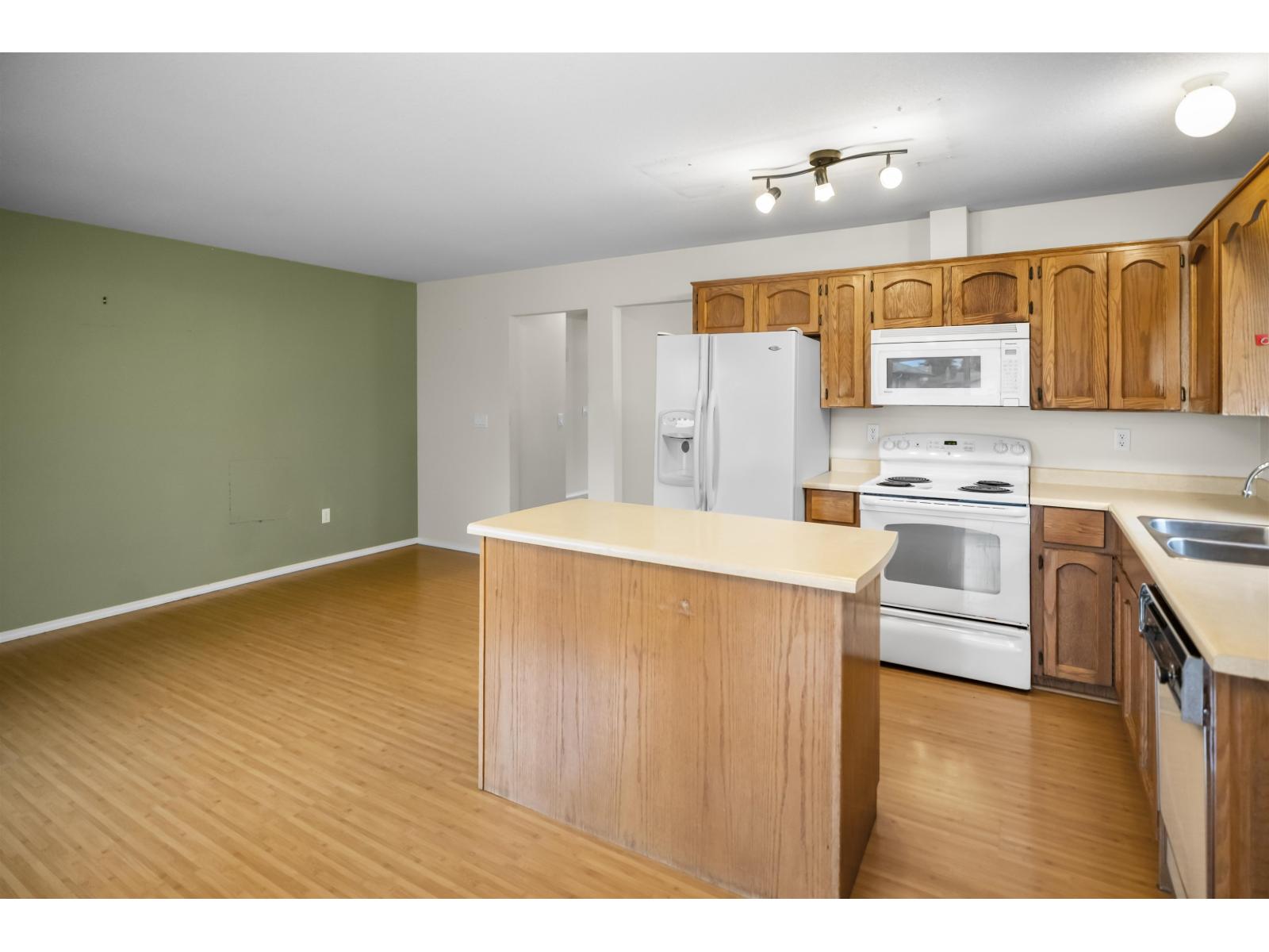 32711 Haida Drive, Abbotsford, British Columbia  V2T 4Z6 - Photo 9 - R3060896