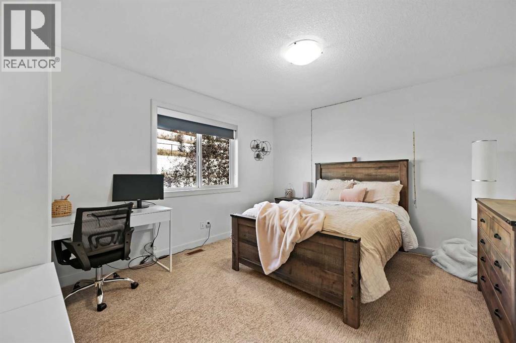 129 Springbluff Boulevard Sw, Calgary, Alberta  T3H 0N3 - Photo 25 - A2265921