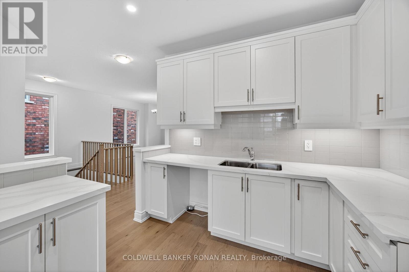71 Appian Way, New Tecumseth, Ontario  L9R 0W4 - Photo 10 - N12481540