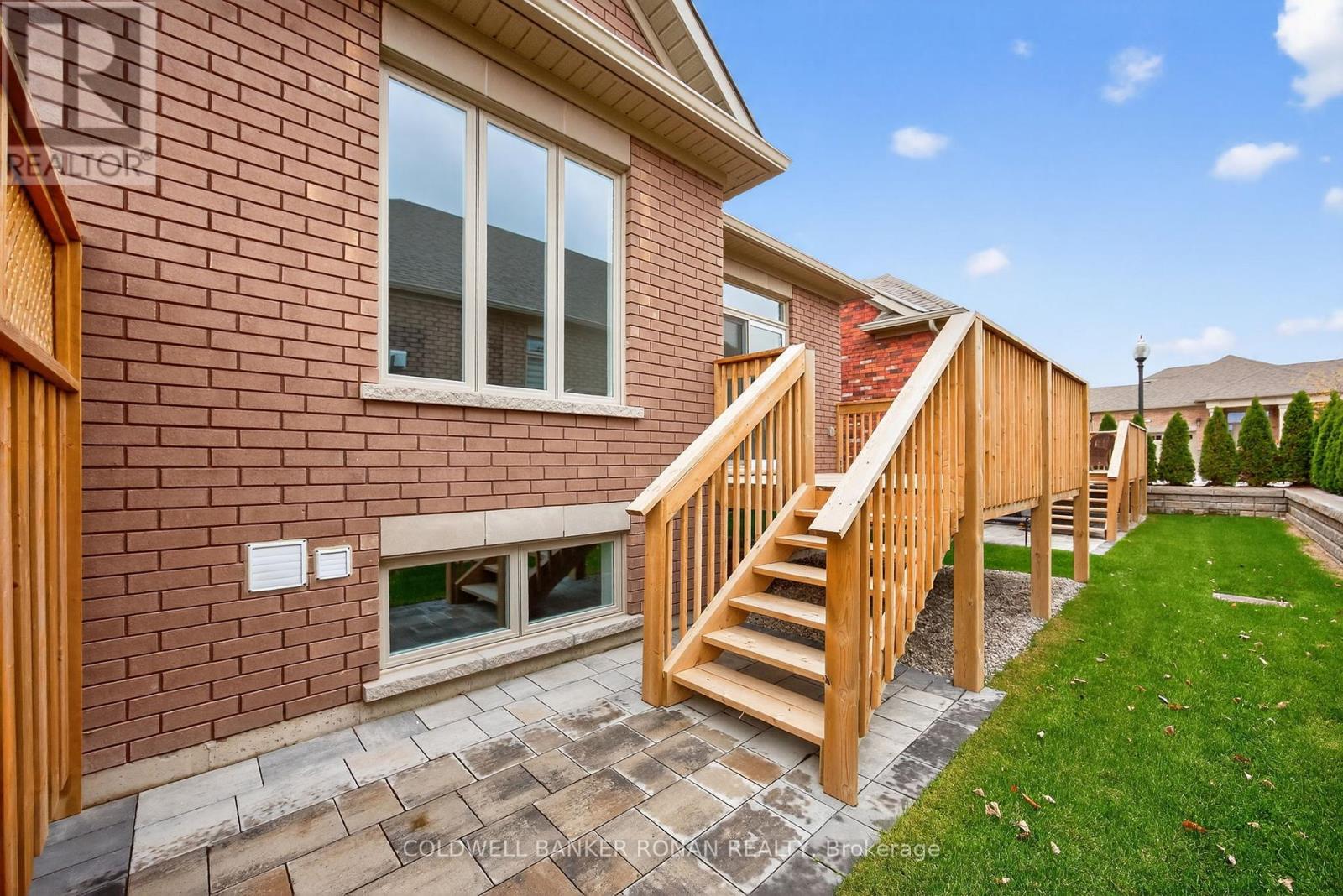 71 Appian Way, New Tecumseth, Ontario  L9R 0W4 - Photo 32 - N12481540