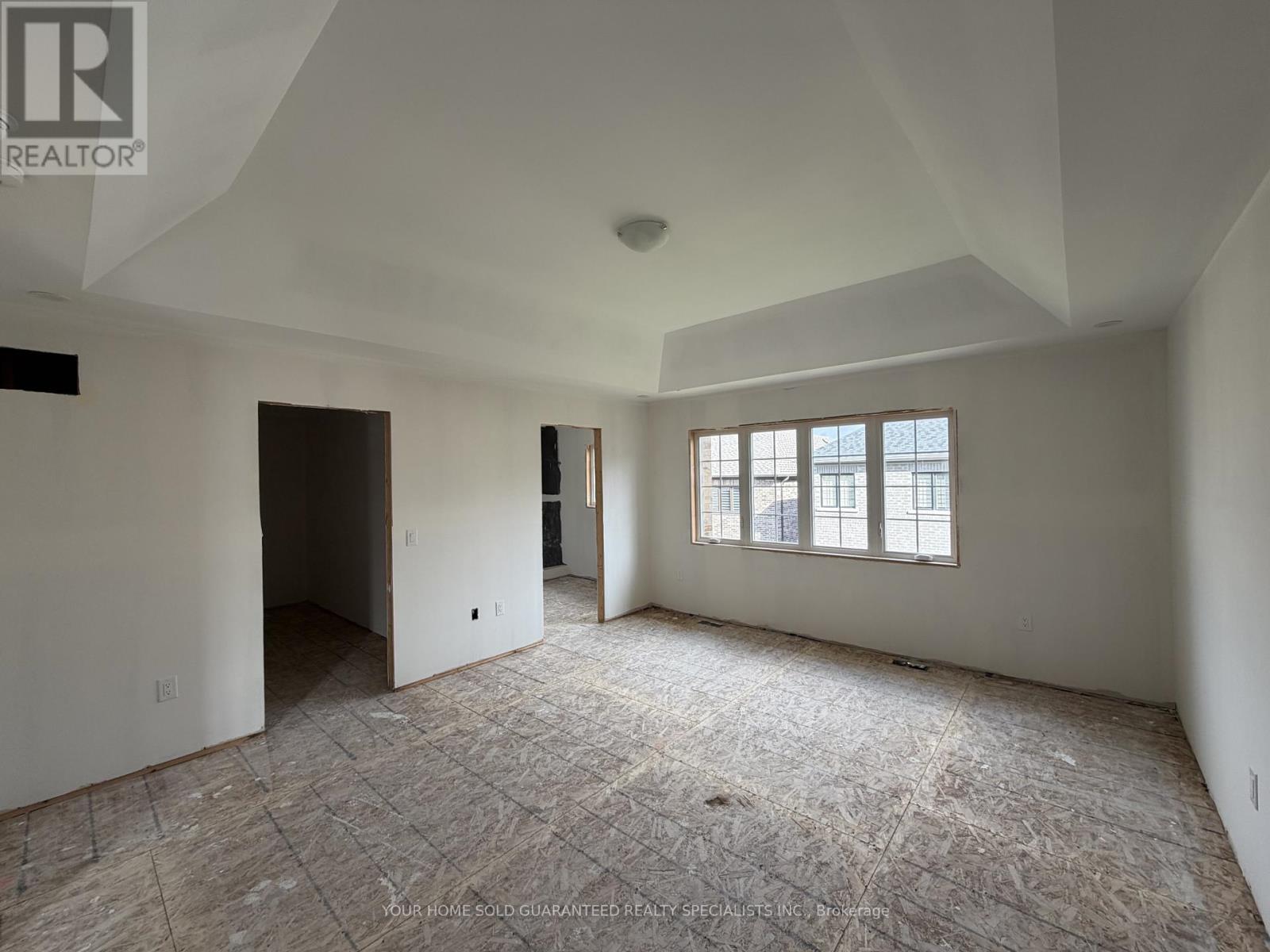 95 Calypso Avenue, Springwater, Ontario  L0L 1Y3 - Photo 10 - S12481546