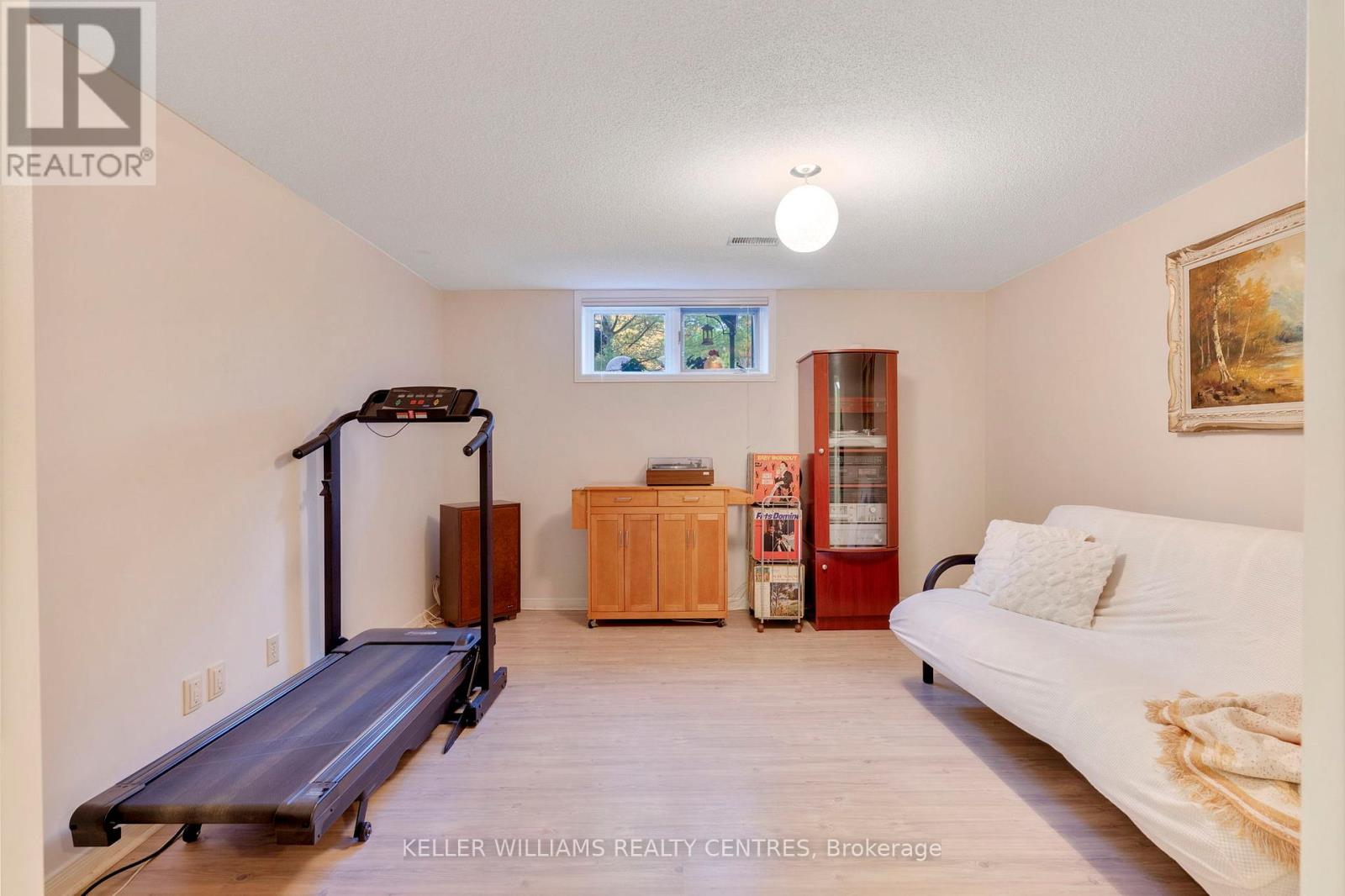 11 Birchmount Circle, Wasaga Beach, Ontario  L9Z 1H8 - Photo 38 - S12481555