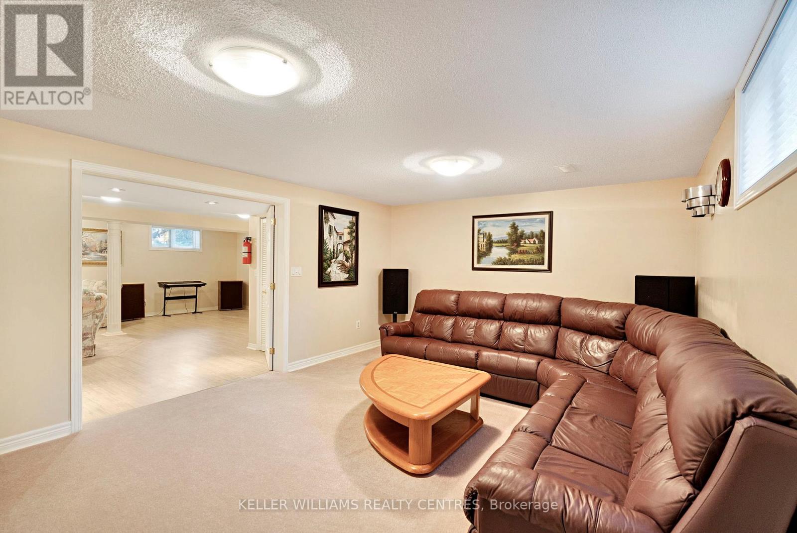 11 Birchmount Circle, Wasaga Beach, Ontario  L9Z 1H8 - Photo 44 - S12481555
