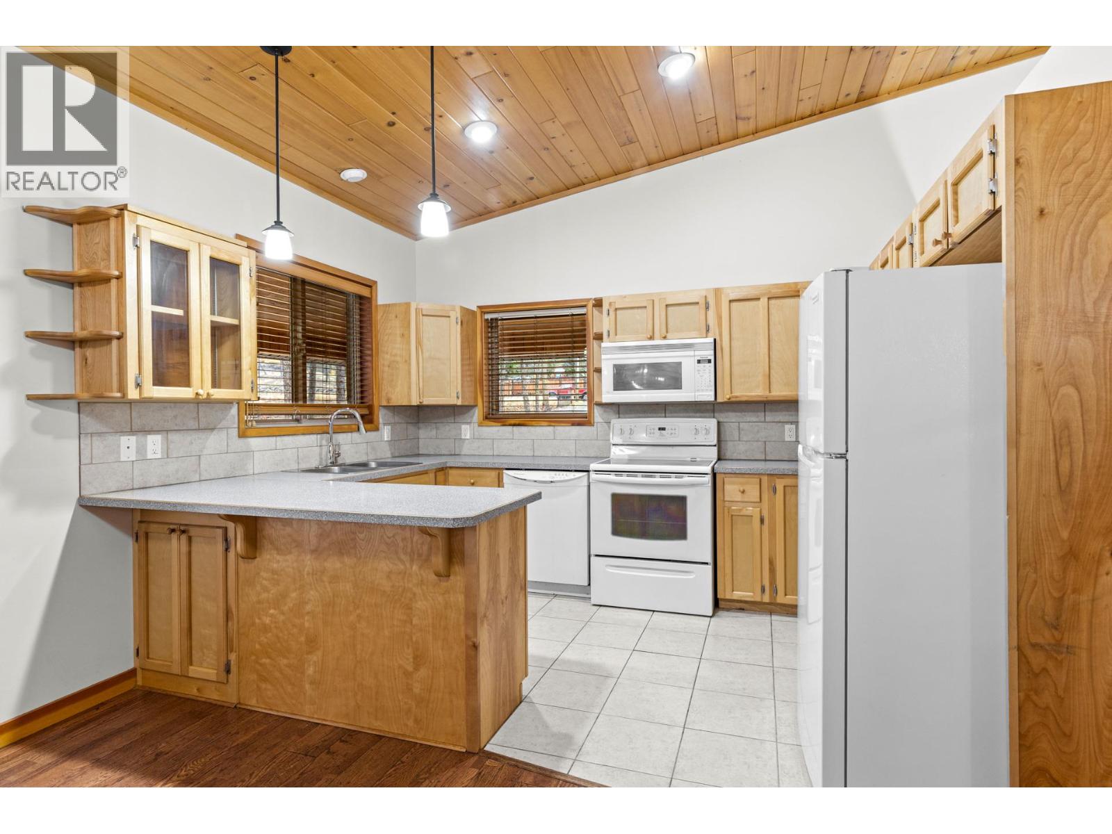 849 Balsam Road, Kelowna, British Columbia  V1Z 3V7 - Photo 10 - 10366529