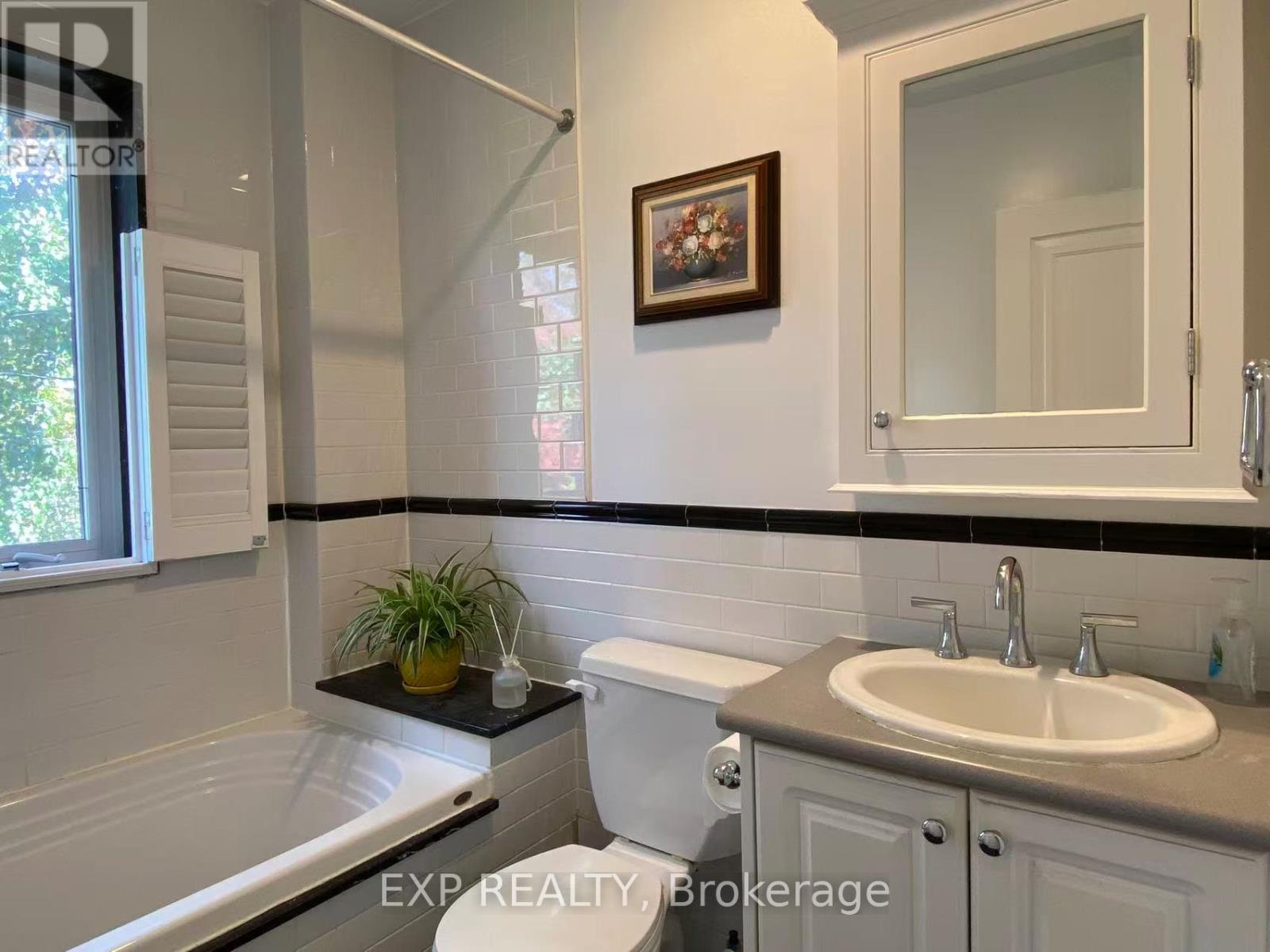 54 Latimer Avenue, Toronto, Ontario  M5N 2L8 - Photo 19 - C12448513