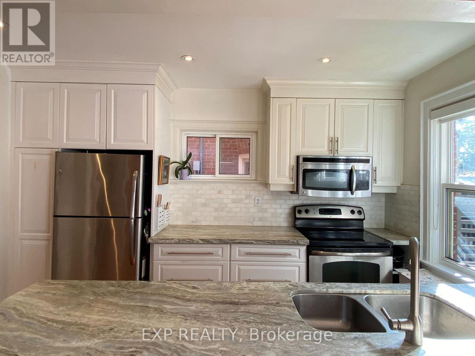 54 Latimer Avenue, Toronto, Ontario  M5N 2L8 - Photo 11 - C12448513