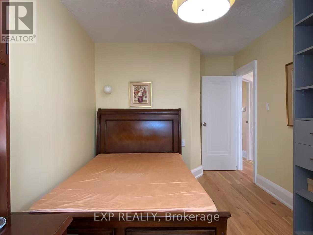 54 Latimer Avenue, Toronto, Ontario  M5N 2L8 - Photo 18 - C12448513