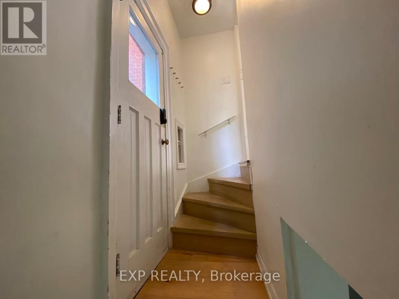 54 Latimer Avenue, Toronto, Ontario  M5N 2L8 - Photo 20 - C12448513