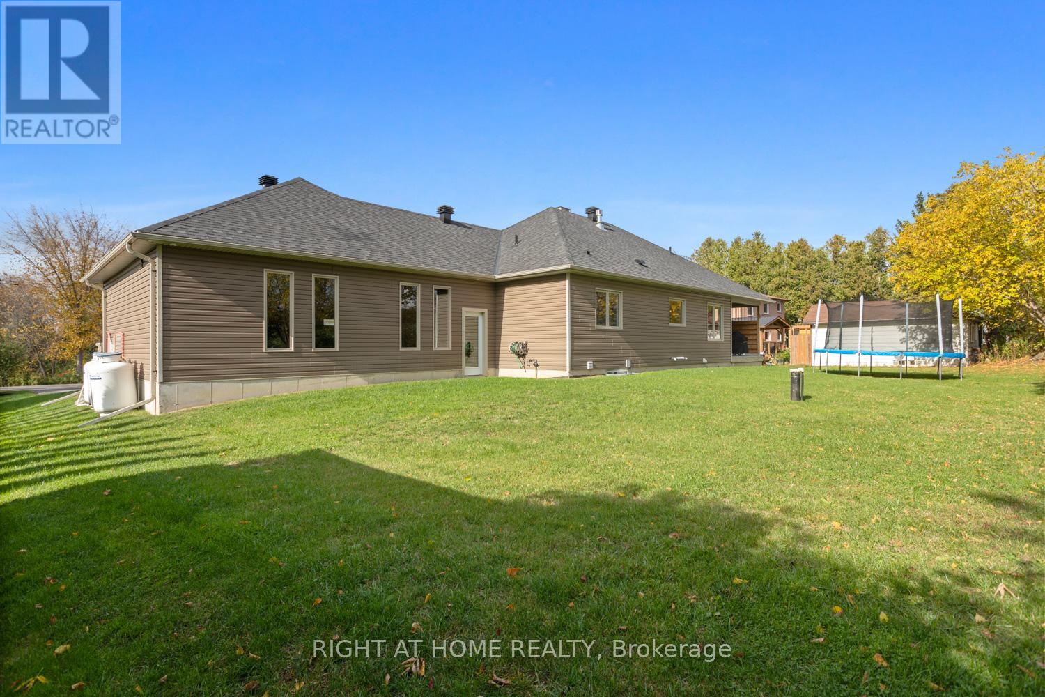71 Wakeford Road, Kawartha Lakes (Mariposa), Ontario  K0M 2C0 - Photo 41 - X12481603