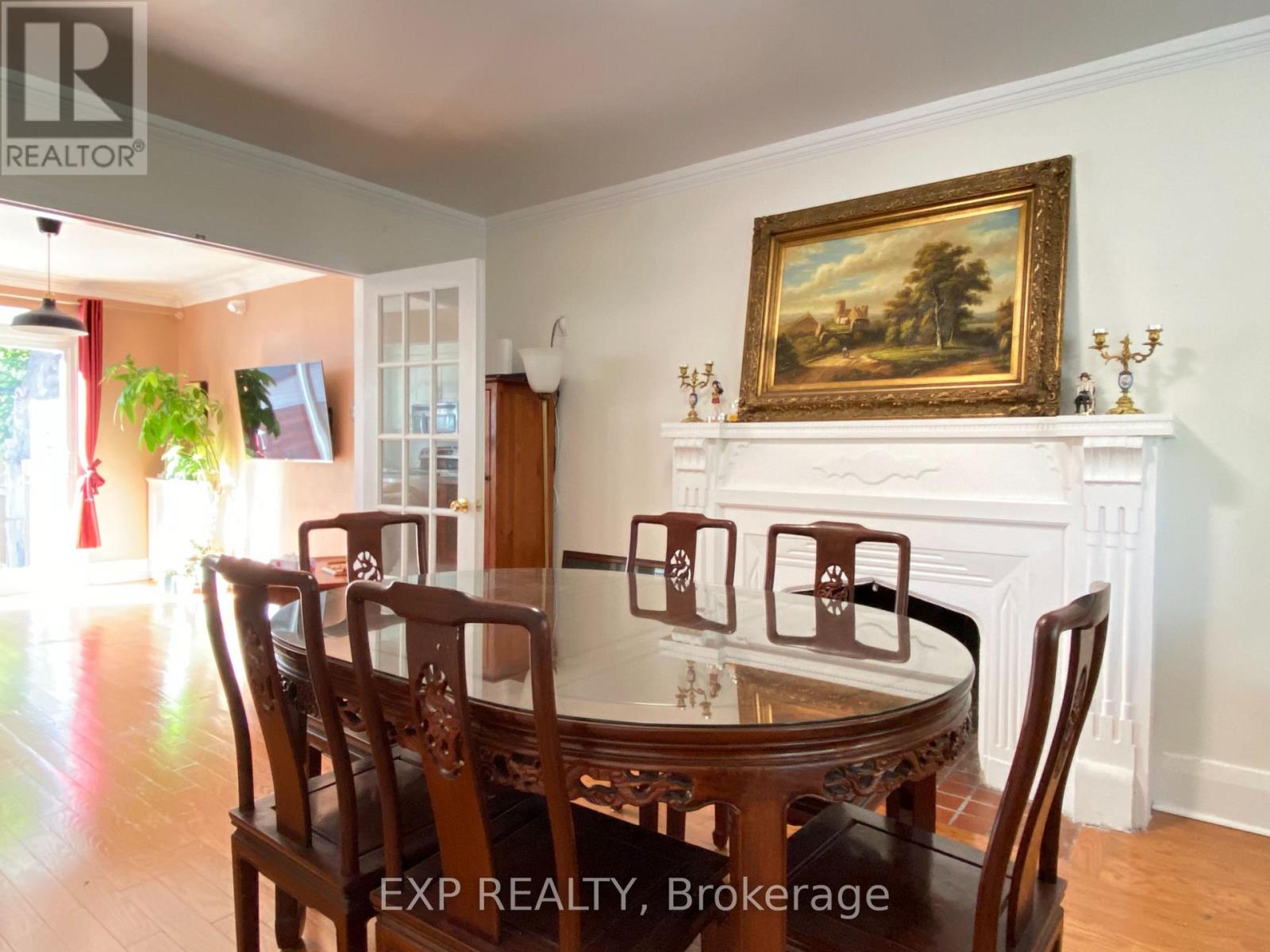 54 Latimer Avenue, Toronto, Ontario  M5N 2L8 - Photo 4 - C12448513