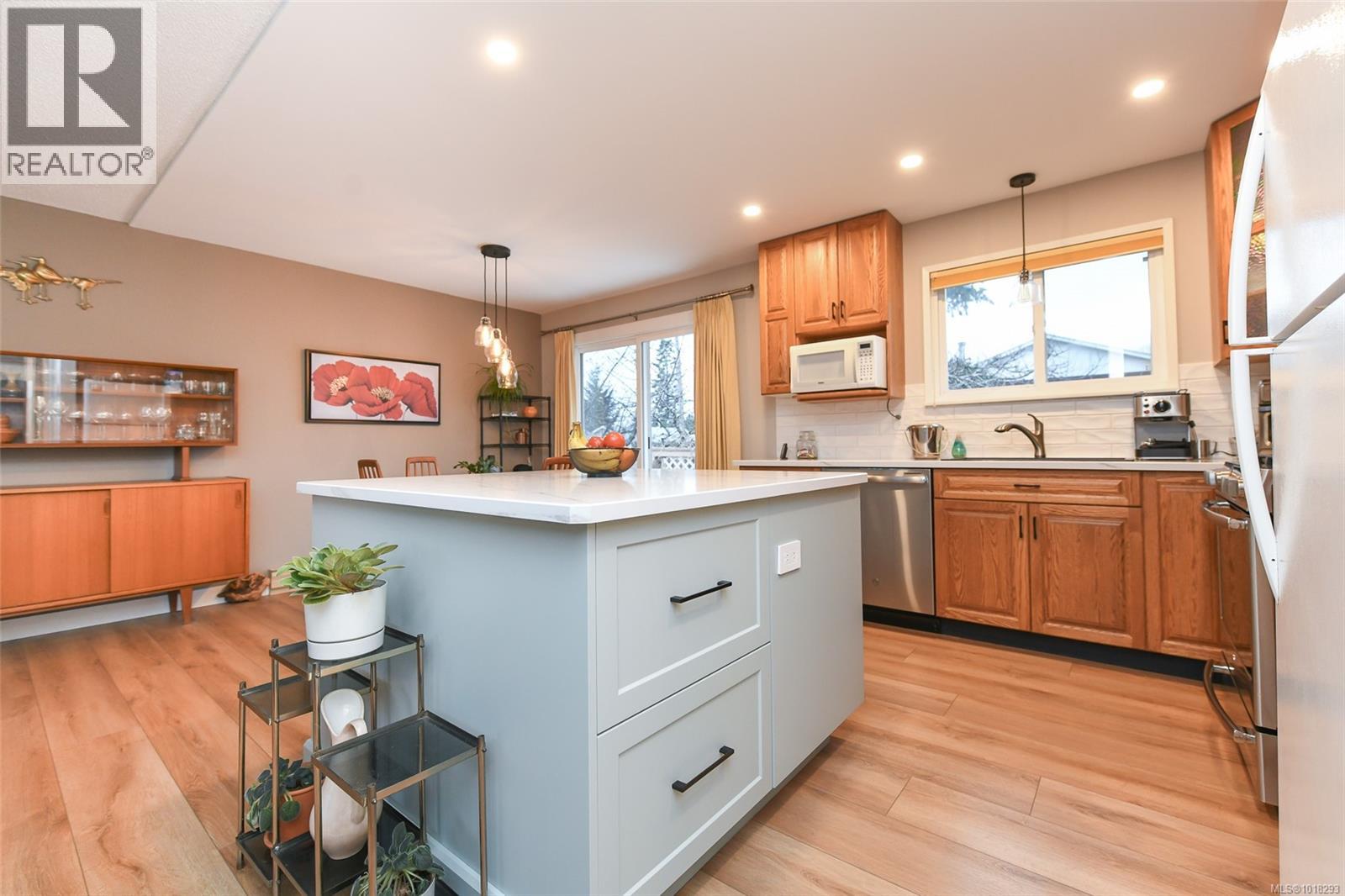 1710 Dingwall Rd, Courtenay, British Columbia  V9N 3S9 - Photo 10 - 1018293