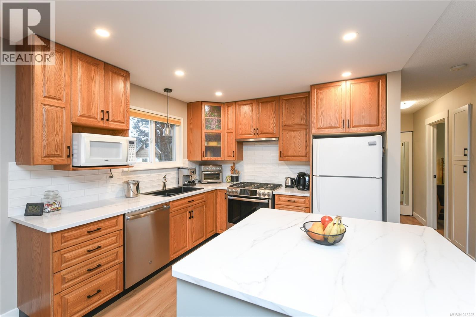 1710 Dingwall Rd, Courtenay, British Columbia  V9N 3S9 - Photo 9 - 1018293