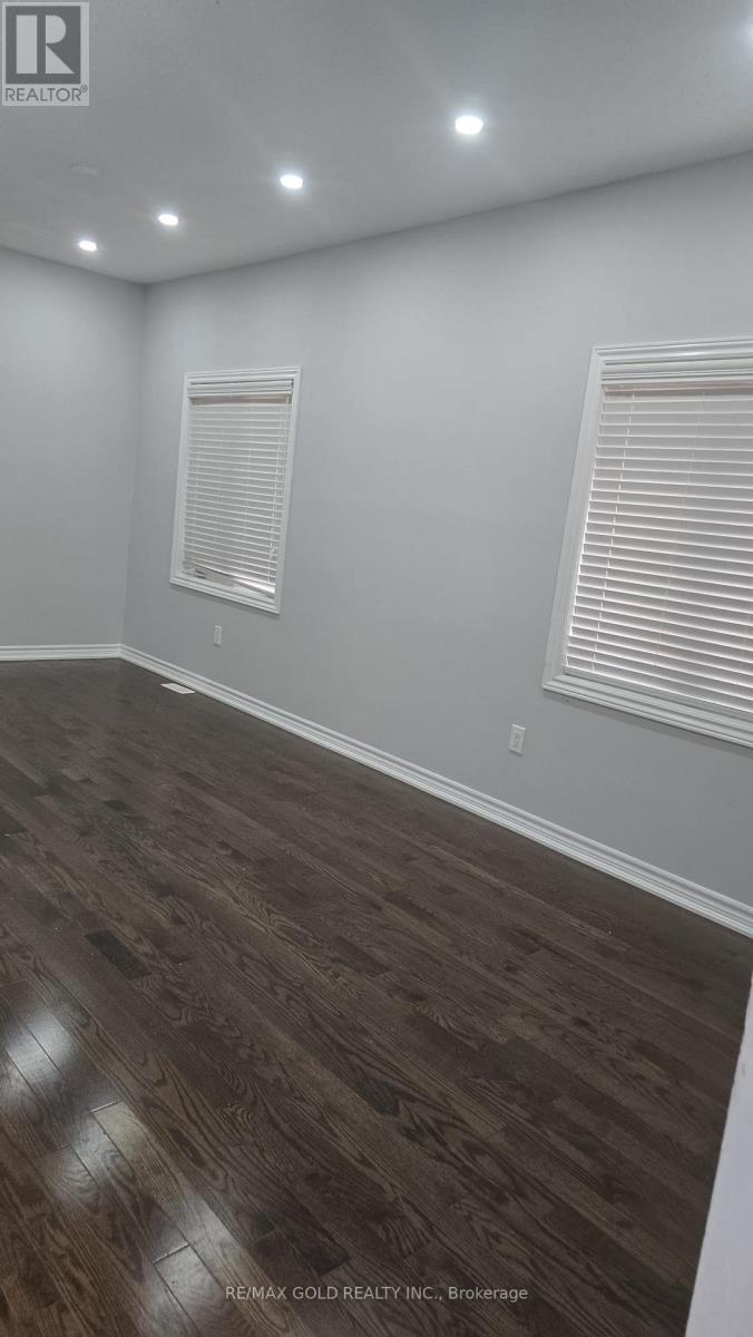 34 Leadership Drive, Brampton, Ontario  L6Y 5T9 - Photo 2 - W12481560