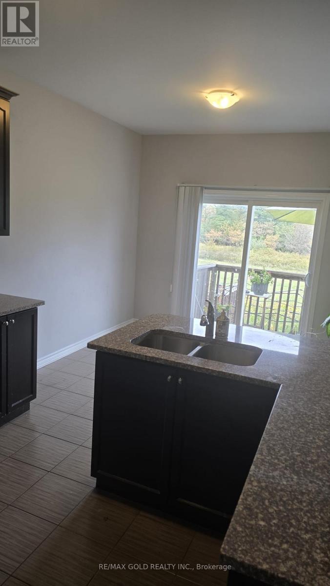 34 Leadership Drive, Brampton, Ontario  L6Y 5T9 - Photo 8 - W12481560
