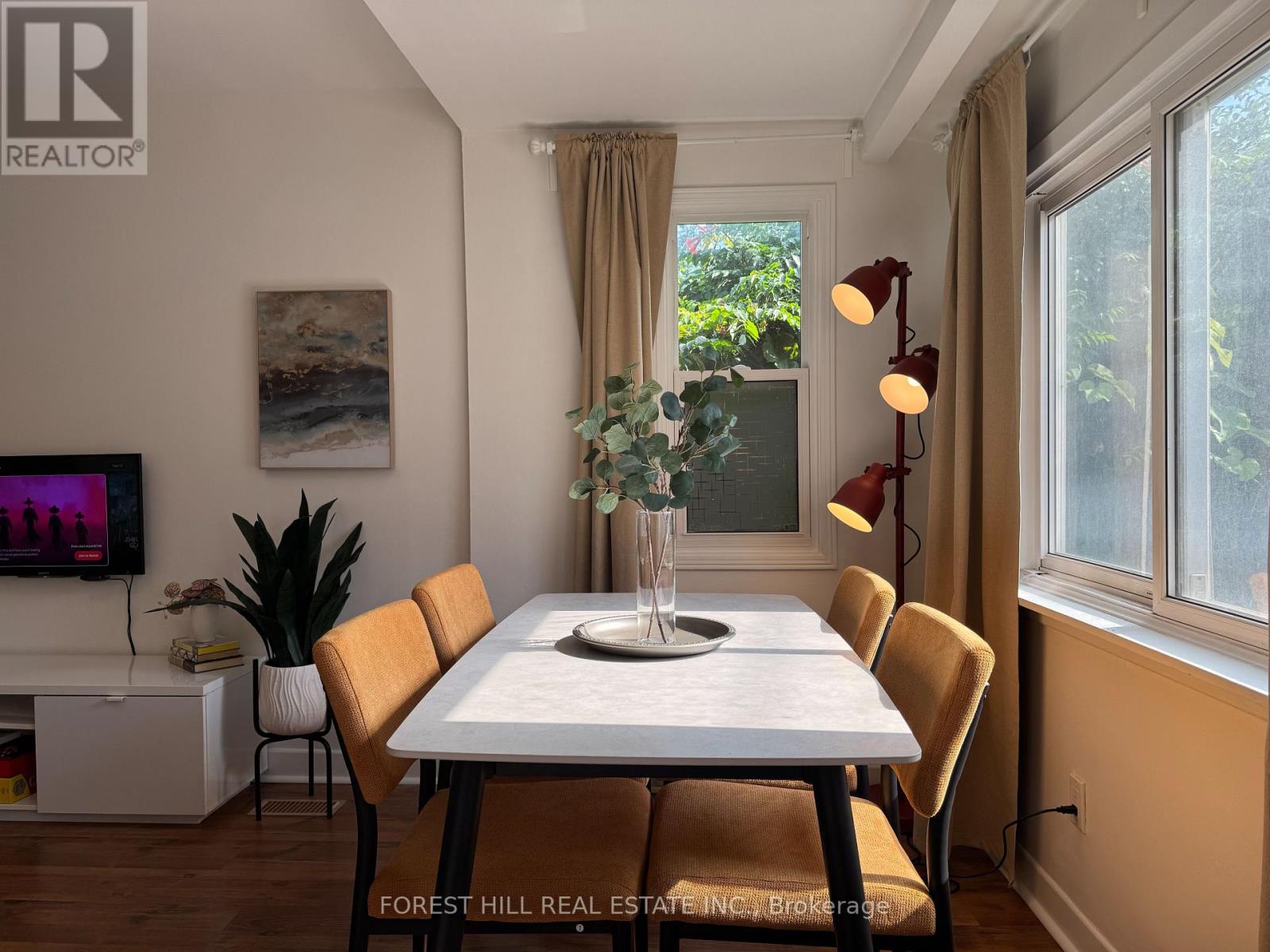 325 Westmoreland Avenue N, Toronto, Ontario  M6H 3A6 - Photo 3 - W12481564