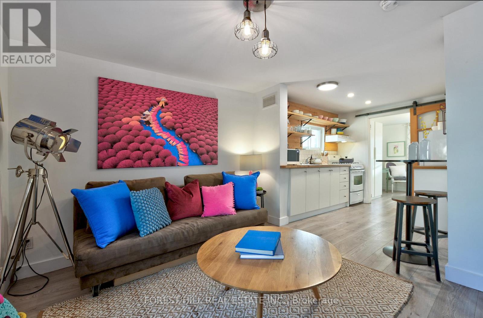 325 Westmoreland Avenue N, Toronto, Ontario  M6H 3A6 - Photo 7 - W12481564