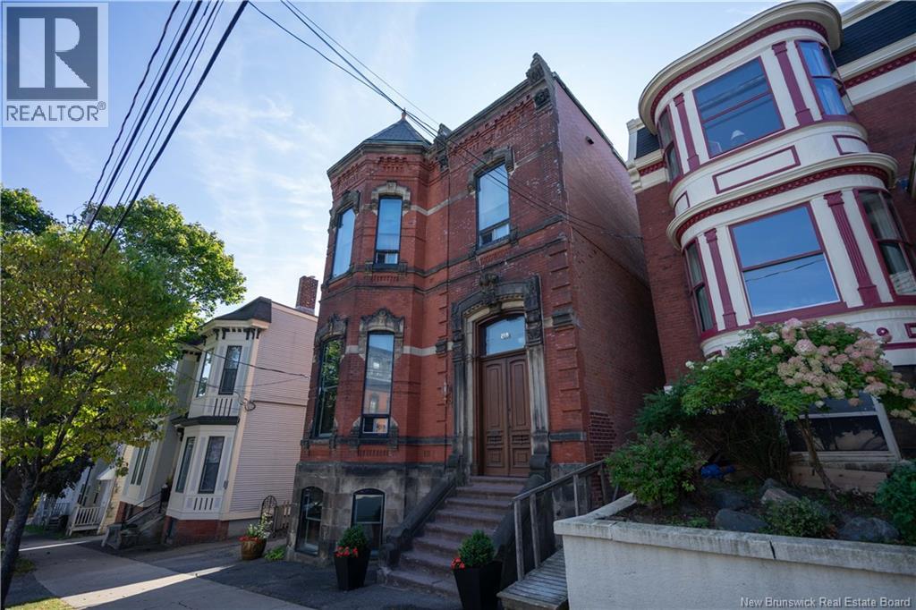 218 King Street, Saint John, New Brunswick  E2L 1H3 - Photo 1 - NB129123