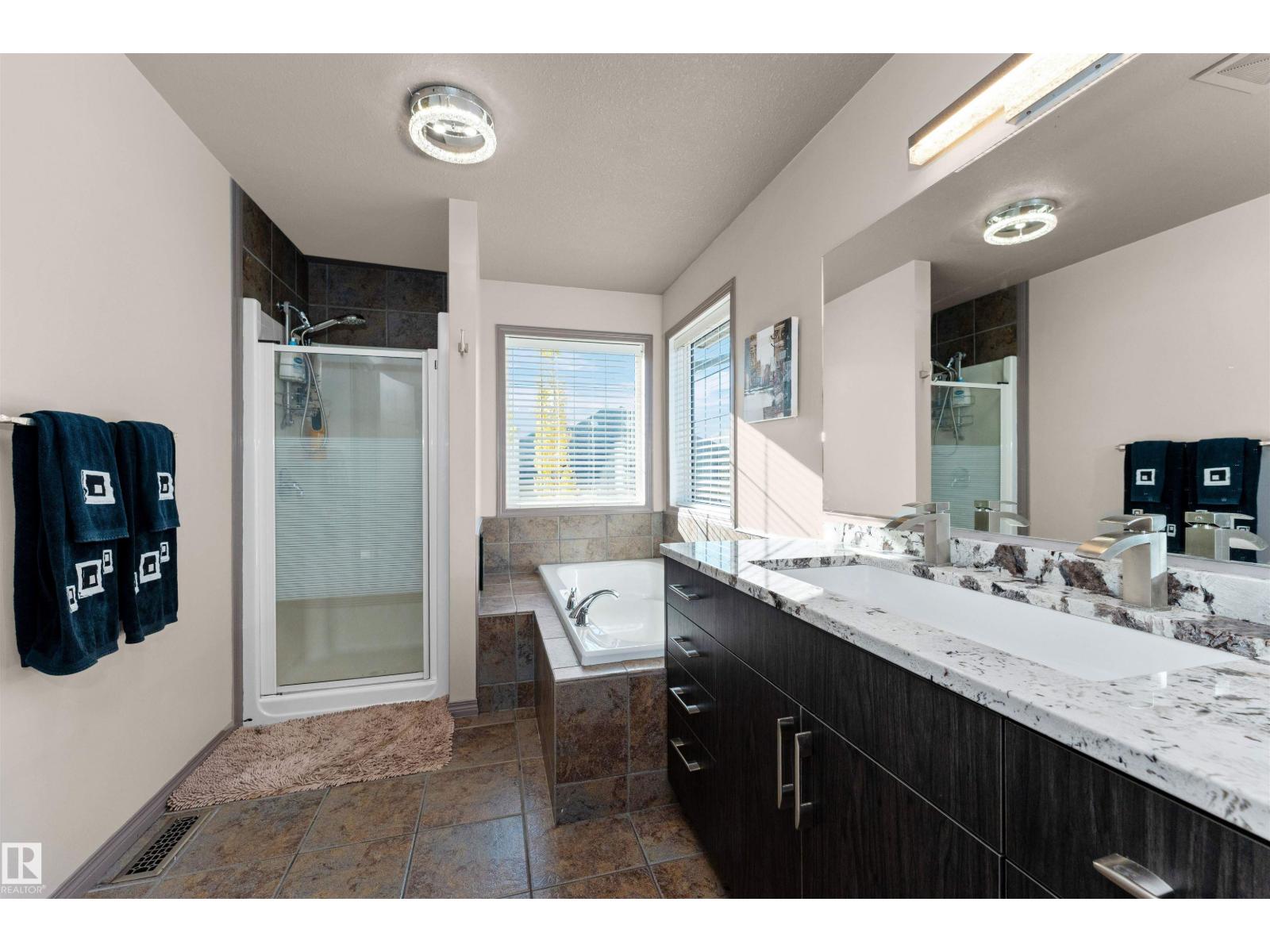 1017 Leger Bv Nw, Edmonton, Alberta  T6R 2T1 - Photo 25 - E4463458