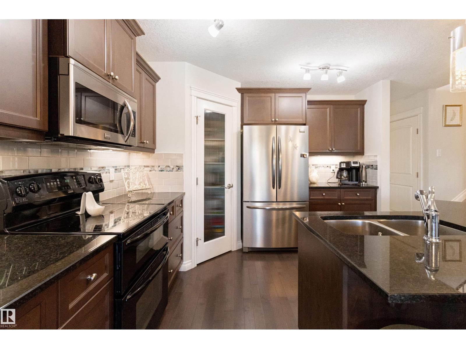 17604 10 Av Sw, Edmonton, Alberta  T6W 1Z8 - Photo 10 - E4463460