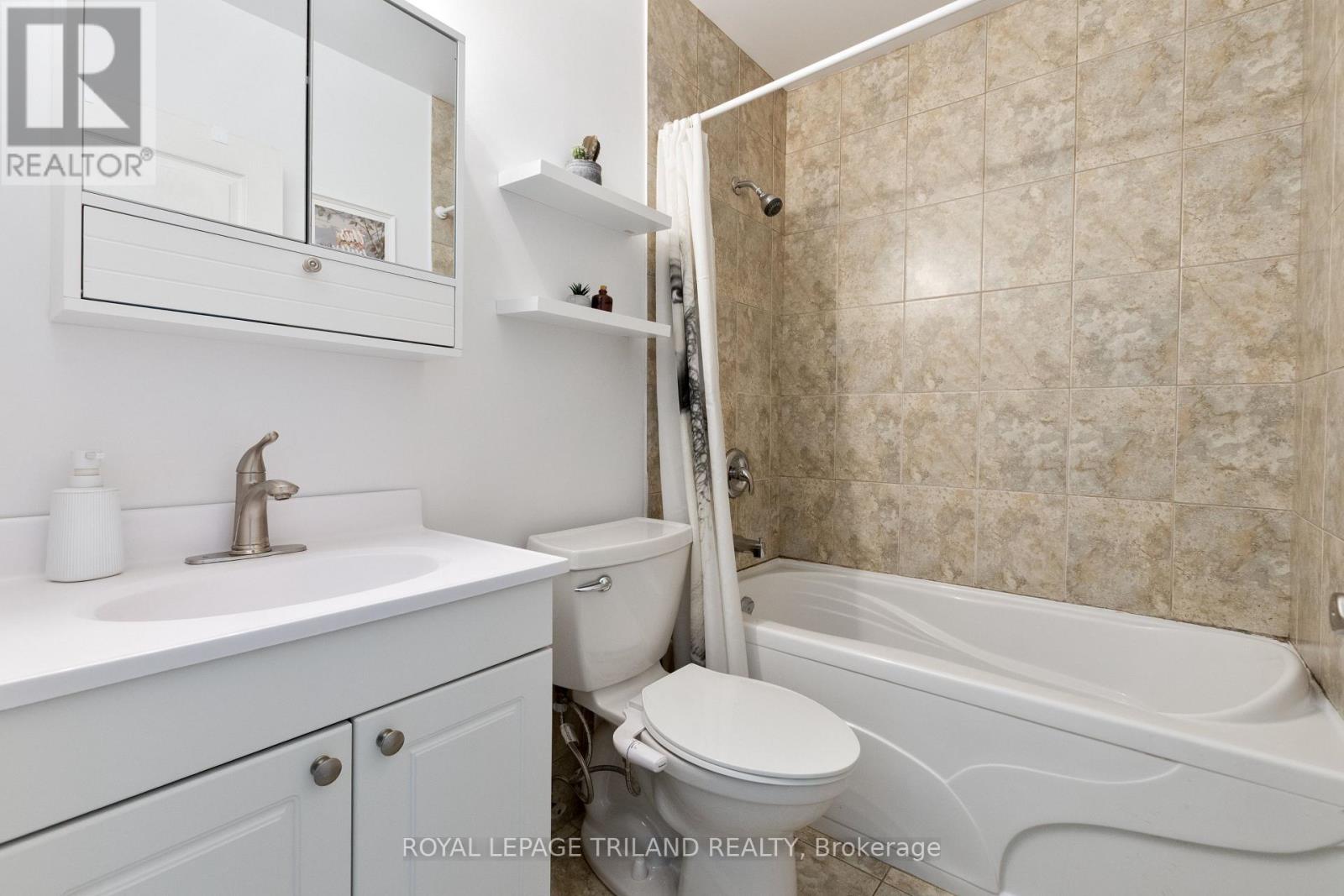404 - 570 William Street, London East, Ontario  N6B 3E9 - Photo 25 - X12481615