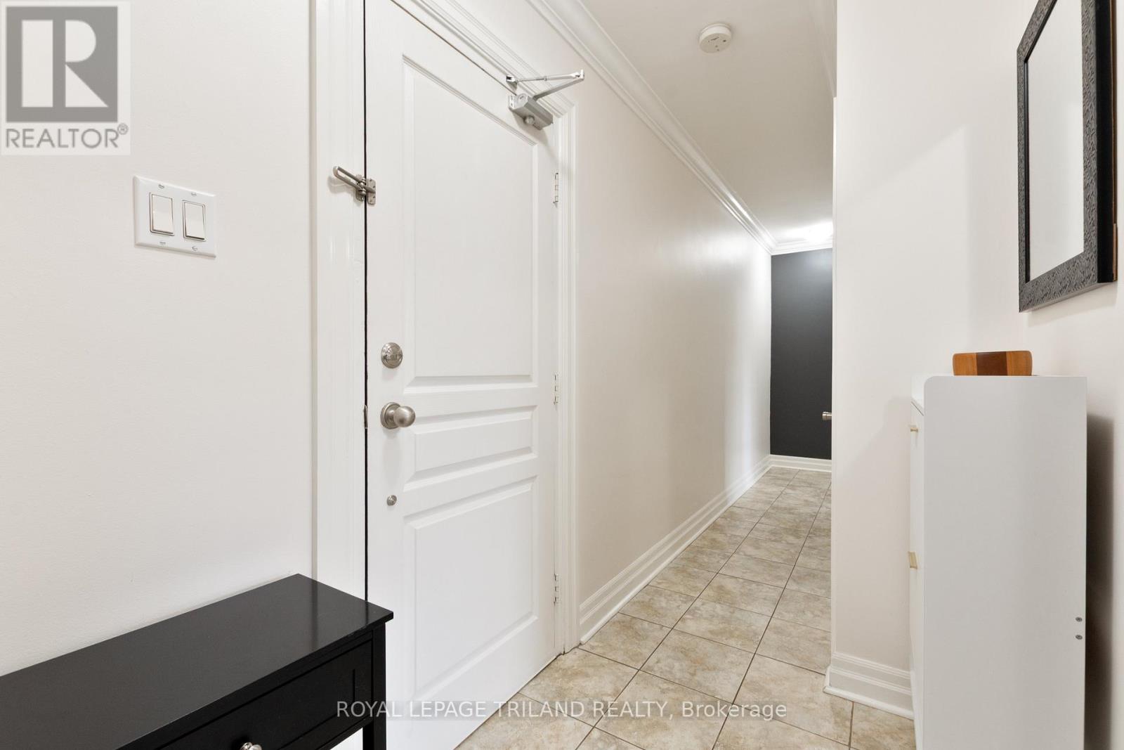 404 - 570 William Street, London East, Ontario  N6B 3E9 - Photo 7 - X12481615