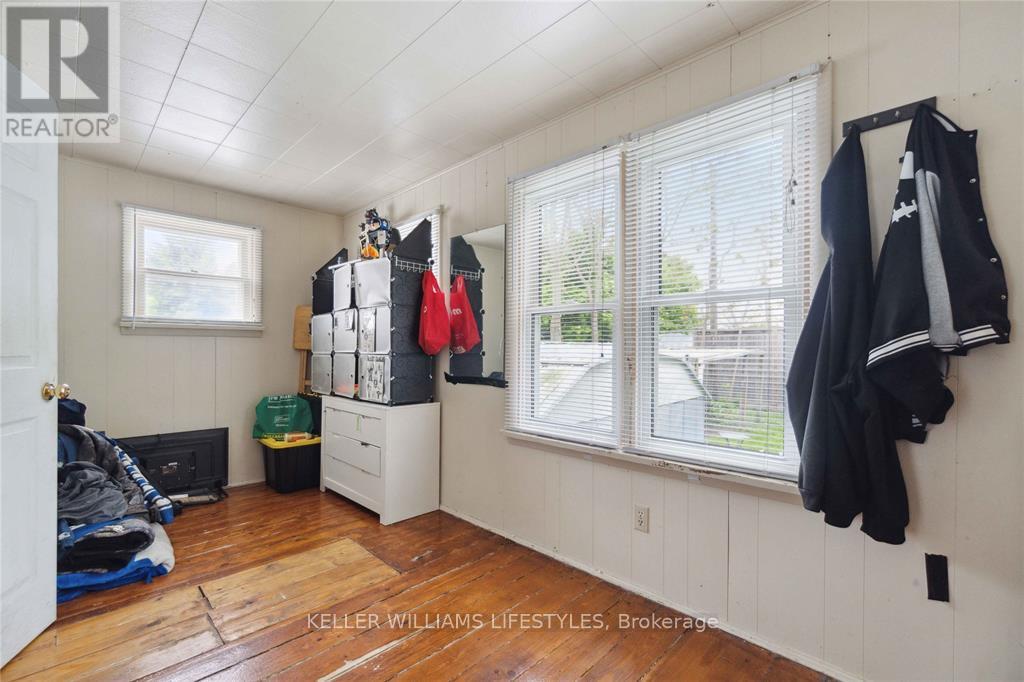 356 Exmouth Street, Sarnia, Ontario  N7T 5N6 - Photo 17 - X12481634