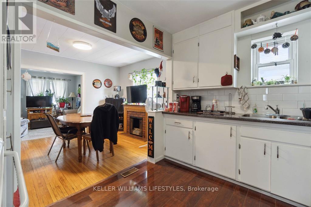 356 Exmouth Street, Sarnia, Ontario  N7T 5N6 - Photo 25 - X12481634