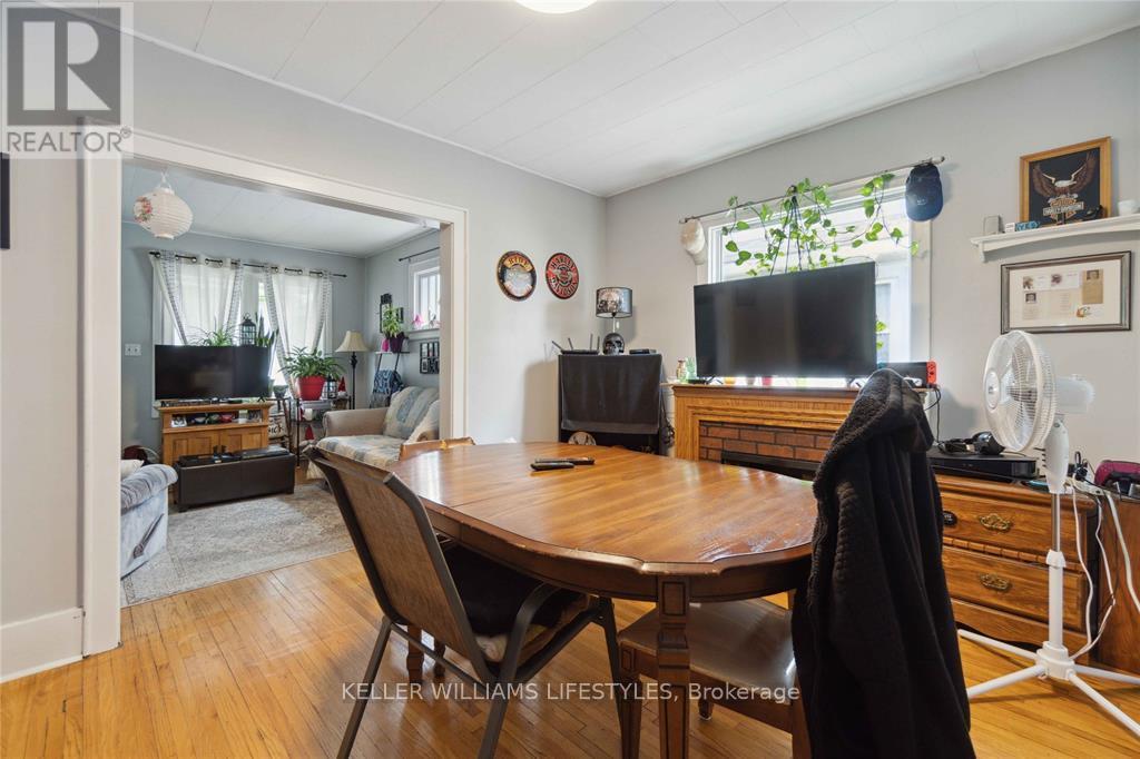 356 Exmouth Street, Sarnia, Ontario  N7T 5N6 - Photo 26 - X12481634