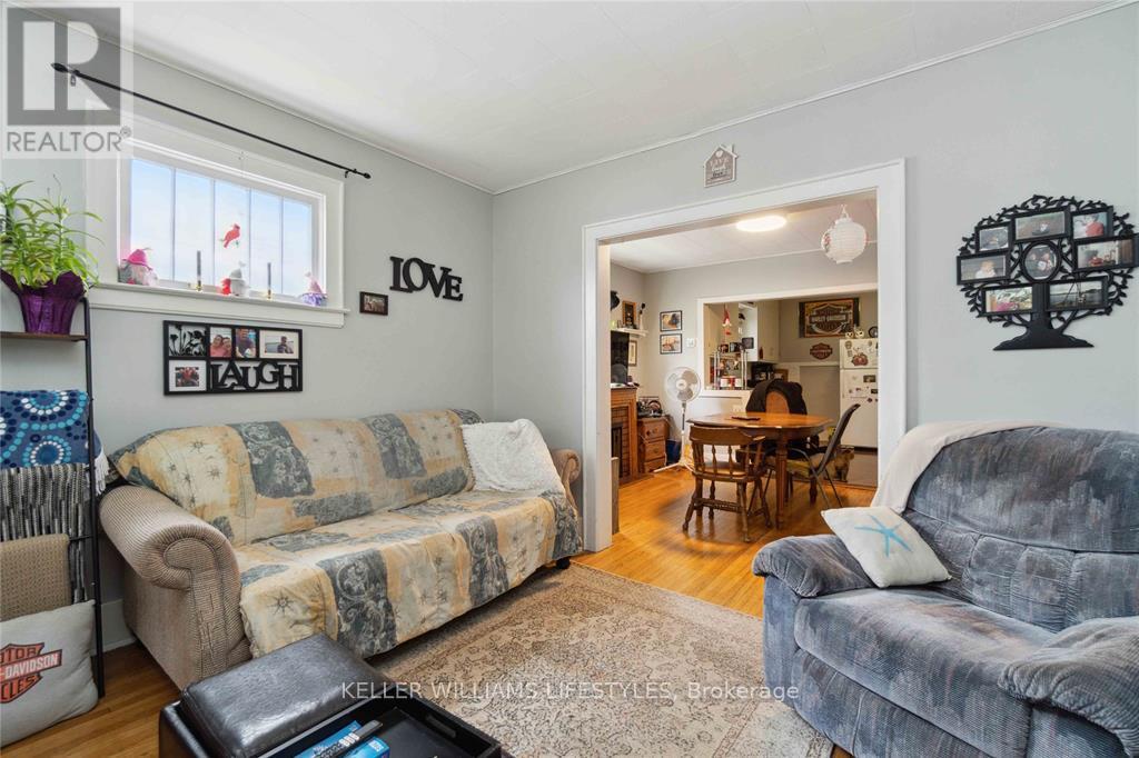 356 Exmouth Street, Sarnia, Ontario  N7T 5N6 - Photo 30 - X12481634