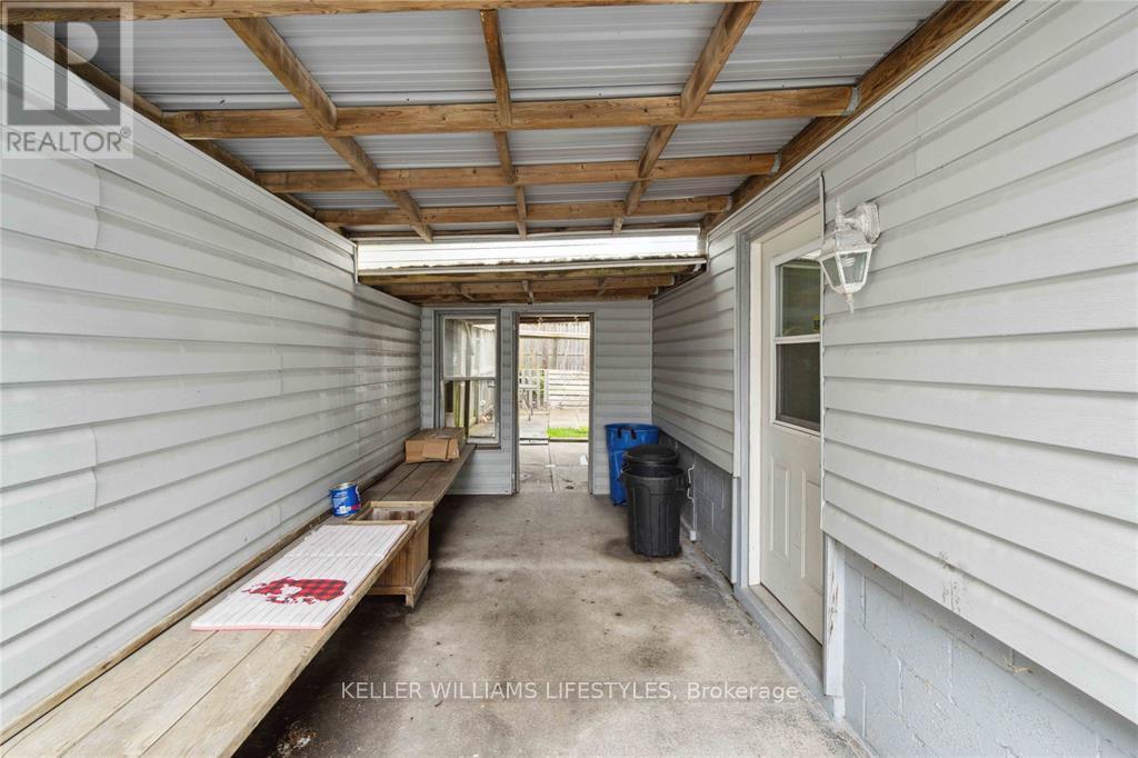 356 Exmouth Street, Sarnia, Ontario  N7T 5N6 - Photo 32 - X12481634