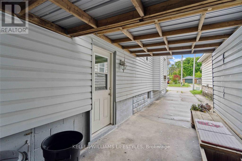 356 Exmouth Street, Sarnia, Ontario  N7T 5N6 - Photo 34 - X12481634