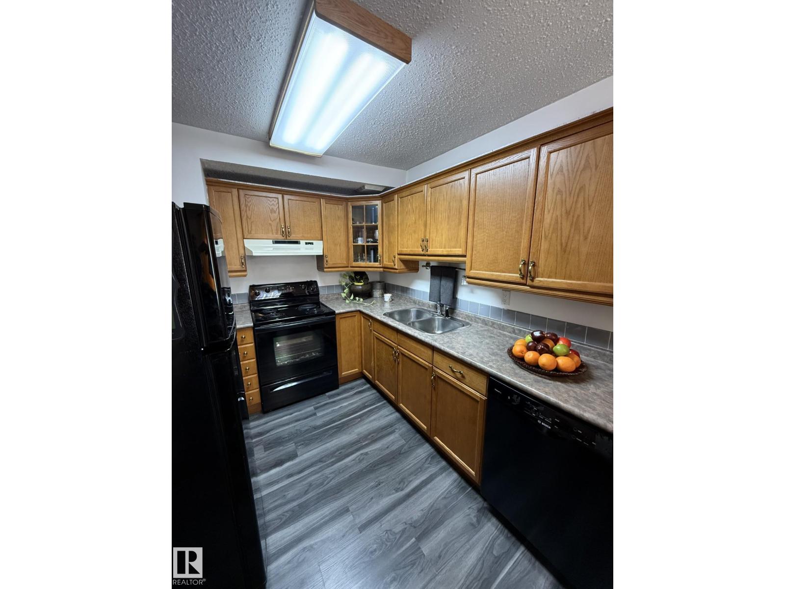 3127 109 St Nw, Edmonton, Alberta  T6J 3E6 - Photo 4 - E4463370