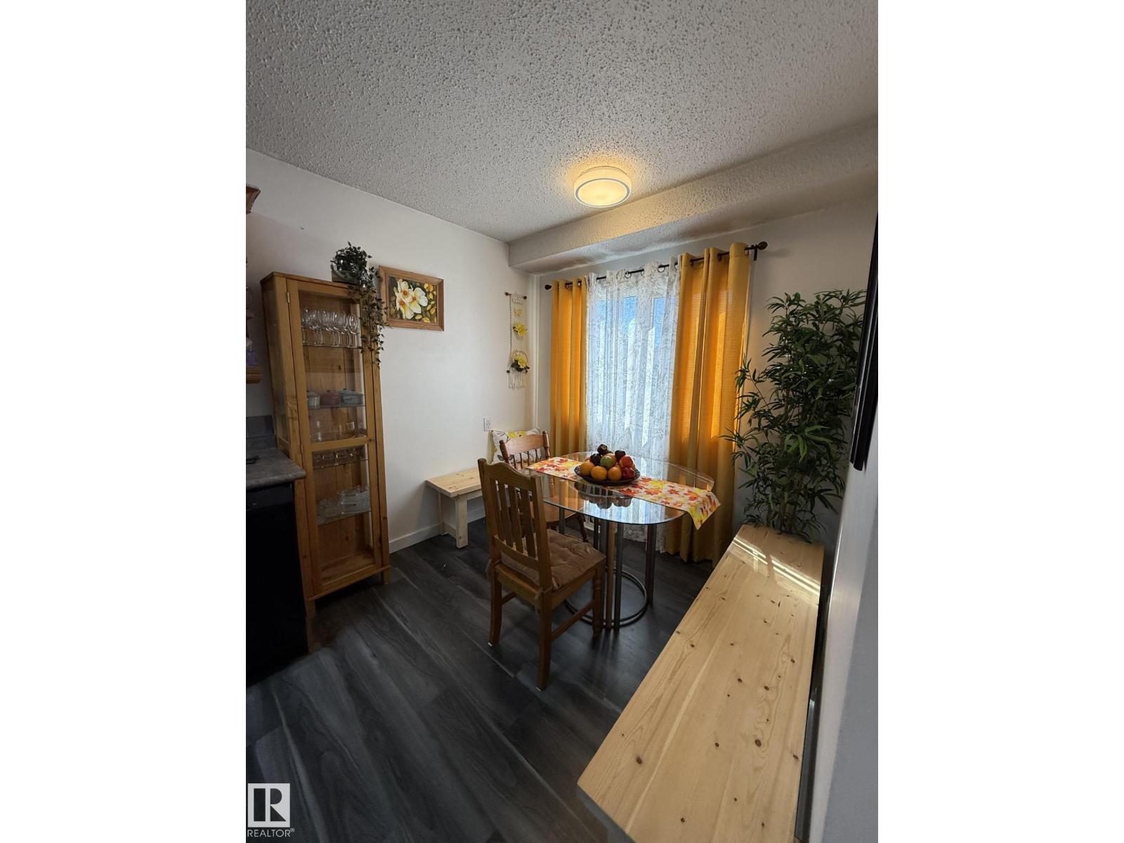 3127 109 St Nw, Edmonton, Alberta  T6J 3E6 - Photo 5 - E4463370