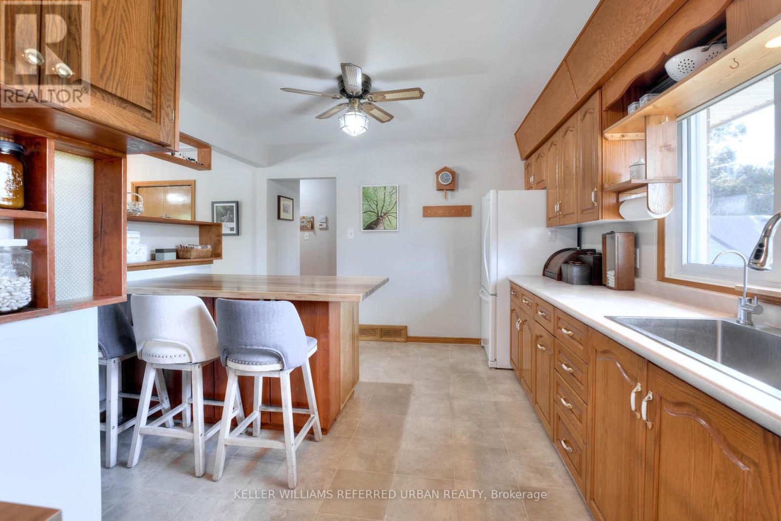256 Erb Street, Cambridge, Ontario  N3H 4G3 - Photo 12 - X12481544