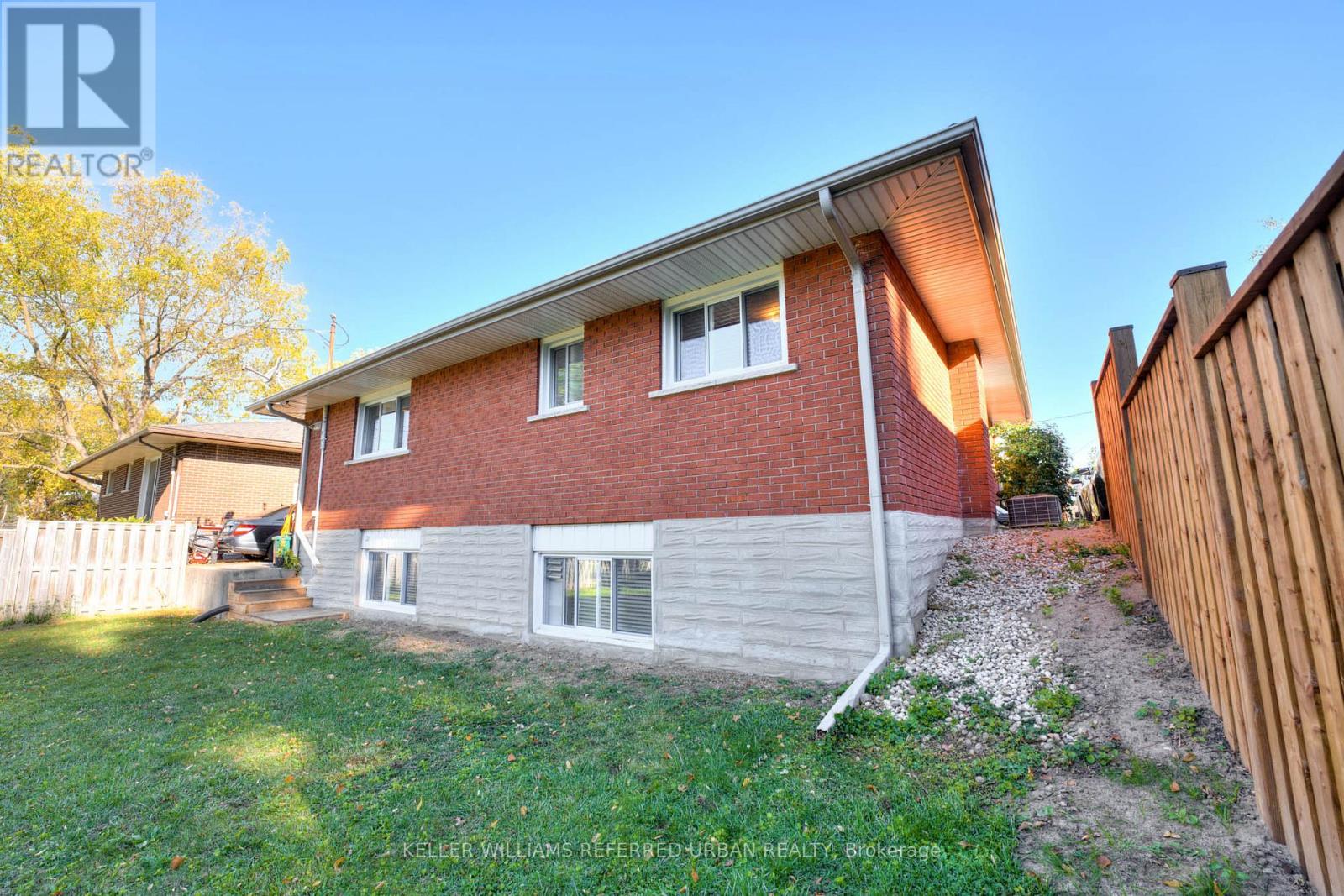 256 Erb Street, Cambridge, Ontario  N3H 4G3 - Photo 23 - X12481544