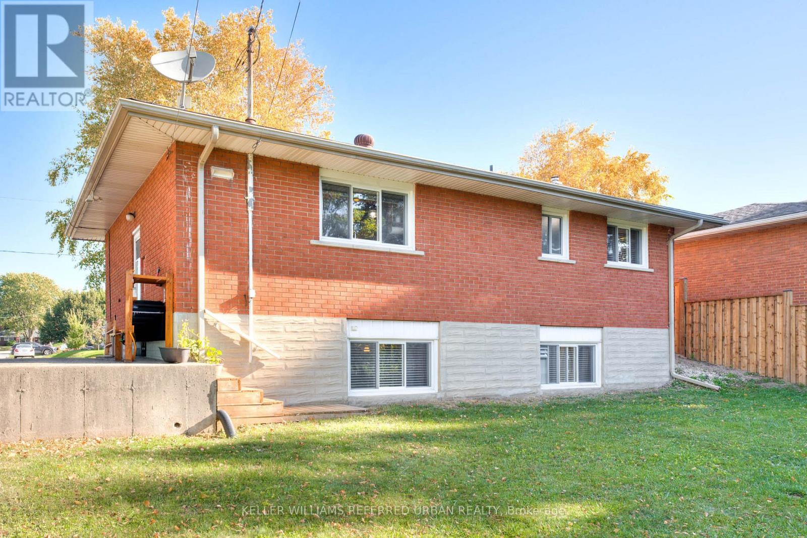 256 Erb Street, Cambridge, Ontario  N3H 4G3 - Photo 25 - X12481544