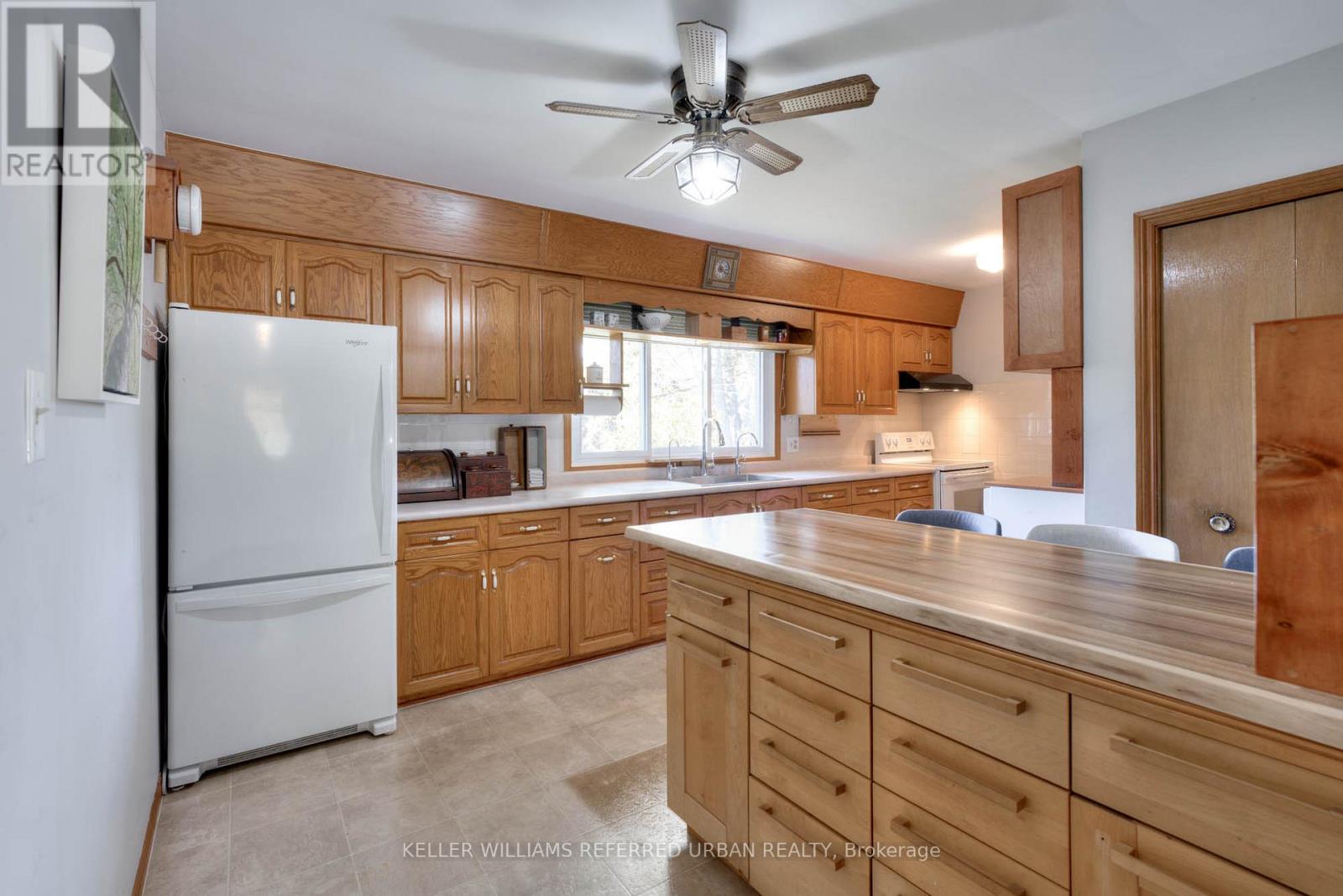 256 Erb Street, Cambridge, Ontario  N3H 4G3 - Photo 9 - X12481544