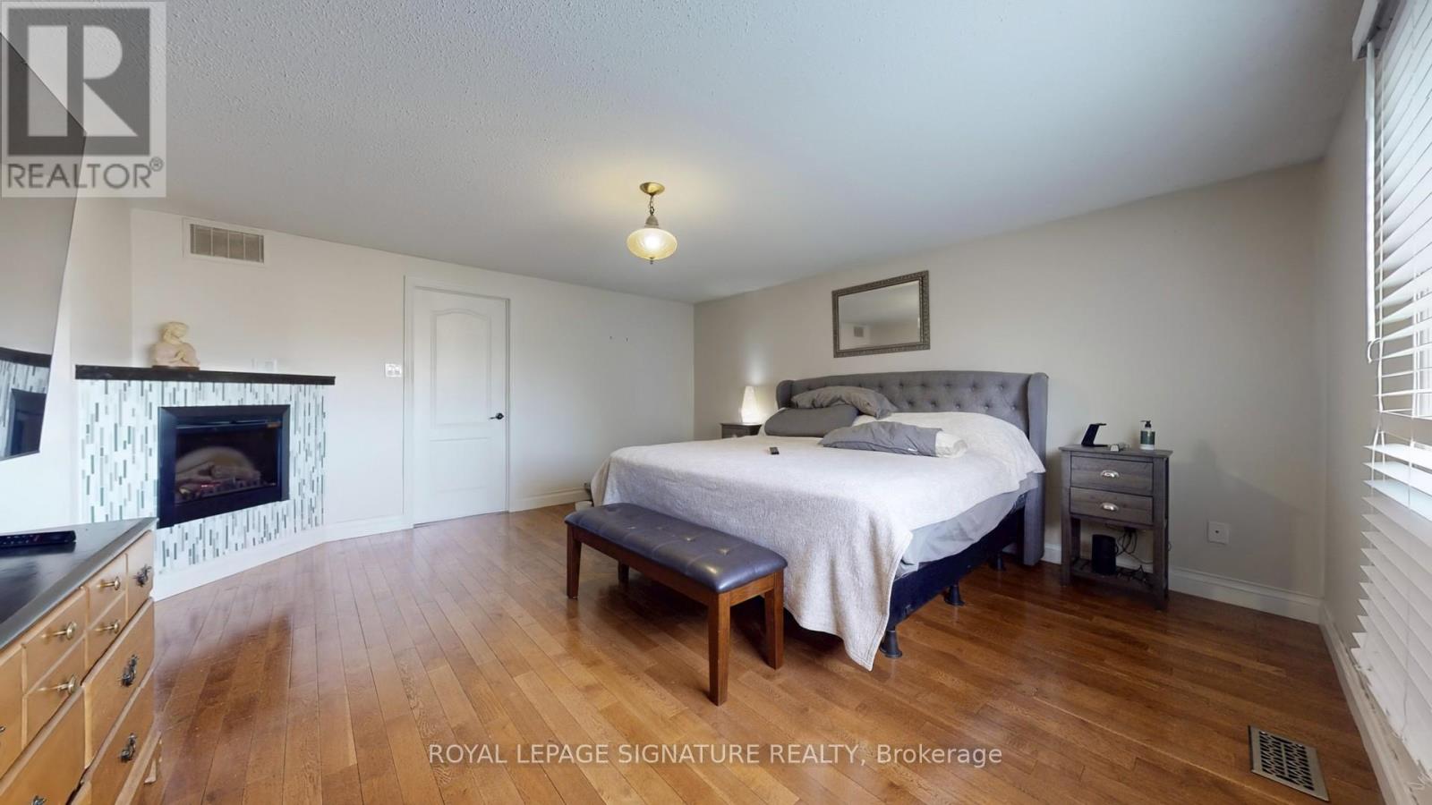 16 Mollison Court, Guelph, Ontario  N1C 1A7 - Photo 18 - X12481554