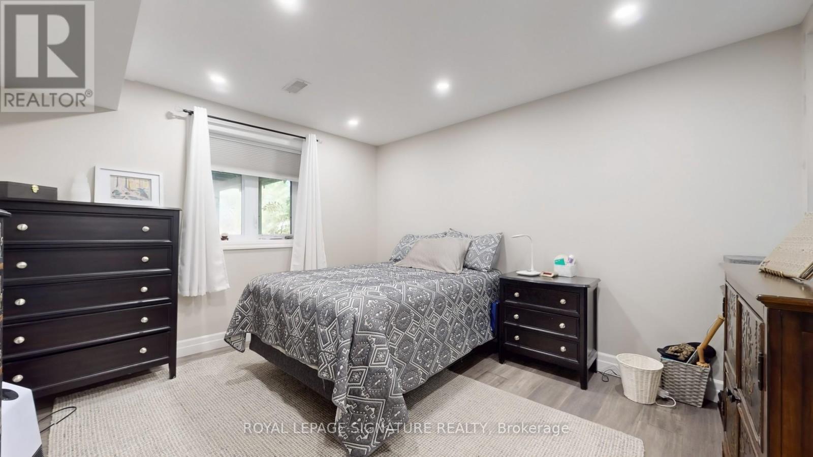 16 Mollison Court, Guelph, Ontario  N1C 1A7 - Photo 37 - X12481554